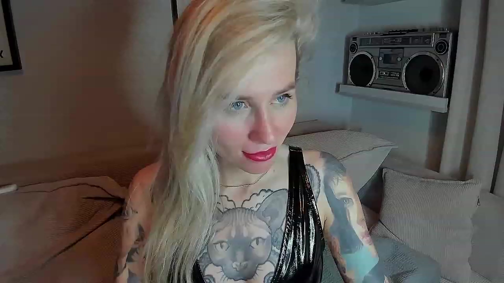 Gallery image thumbnail from Alexa_Smithhh's myfreecams stream on, 08/08/2023, 20:33 image 16 of 20