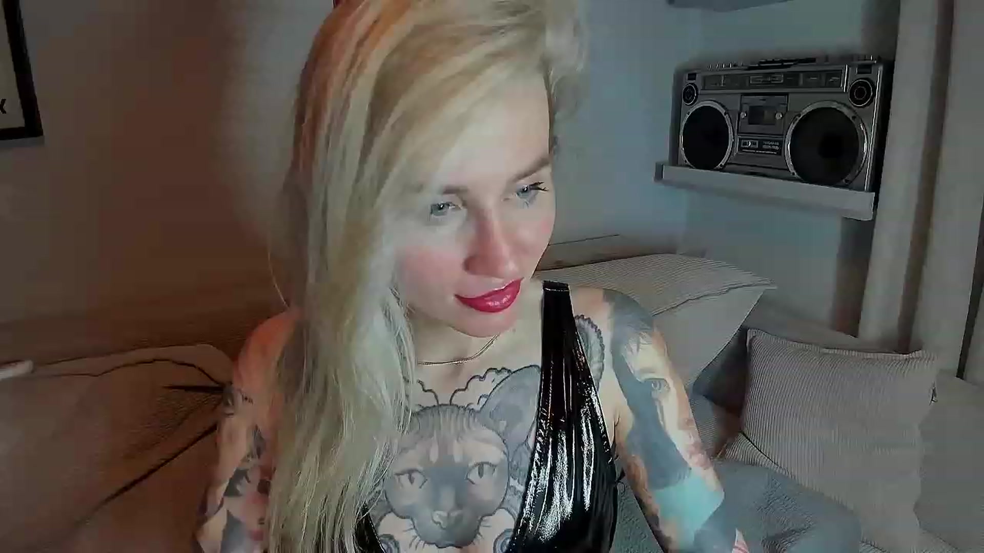 Gallery image thumbnail from Alexa_Smithhh's myfreecams stream on, 08/08/2023, 20:33 image 17 of 20