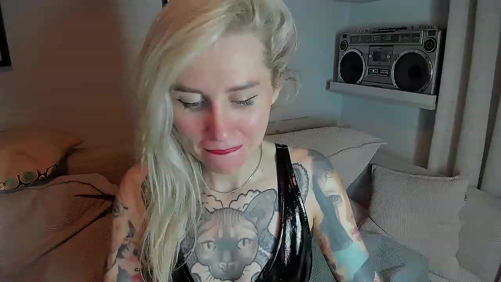 Gallery image thumbnail from Alexa_Smithhh's myfreecams stream on, 08/08/2023, 21:39 image 1 of 20