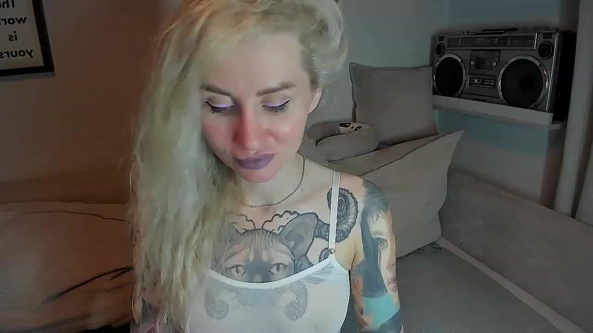 Gallery image thumbnail from Alexa_Smithhh's myfreecams stream on, 08/10/2023, 19:23 image 17 of 20