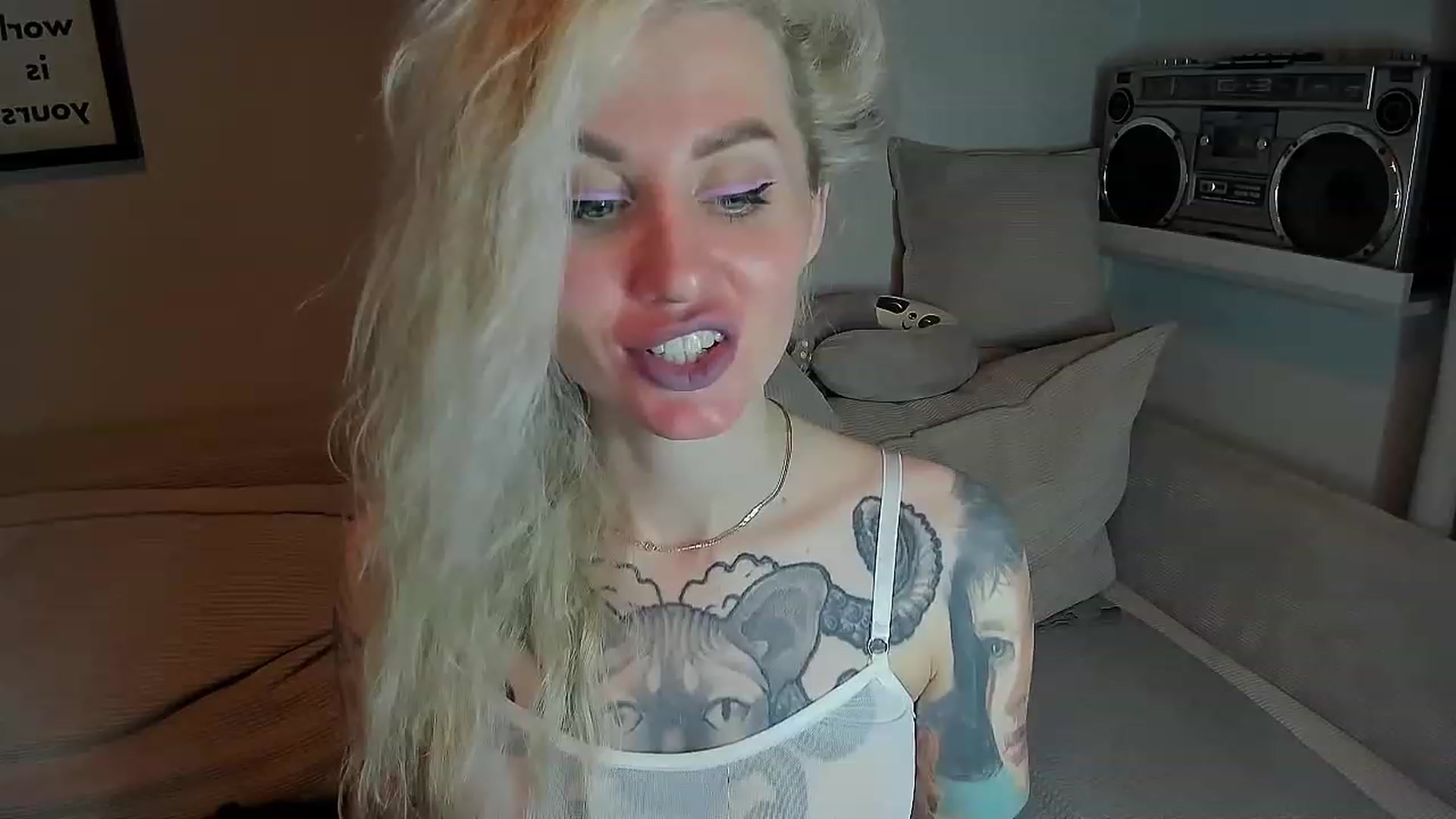 Gallery image thumbnail from Alexa_Smithhh's myfreecams stream on, 08/10/2023, 19:23 image 10 of 20