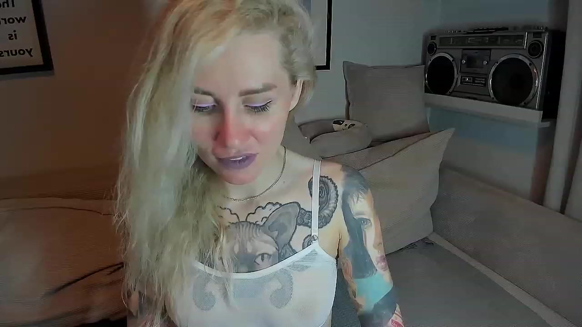 Gallery image thumbnail from Alexa_Smithhh's myfreecams stream on, 08/10/2023, 19:23 image 15 of 20