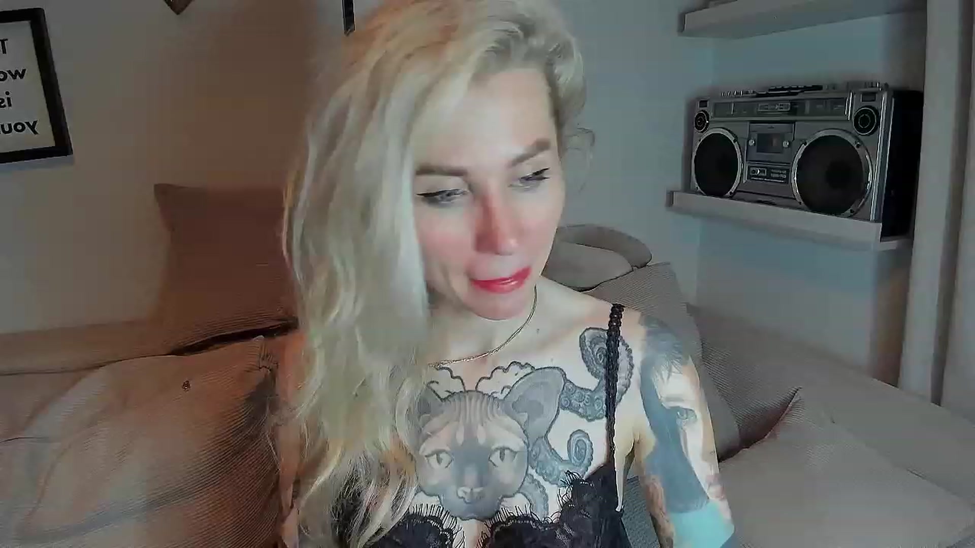 Gallery image thumbnail from Alexa_Smithhh's myfreecams stream on, 08/15/2023, 19:49 image 2 of 20