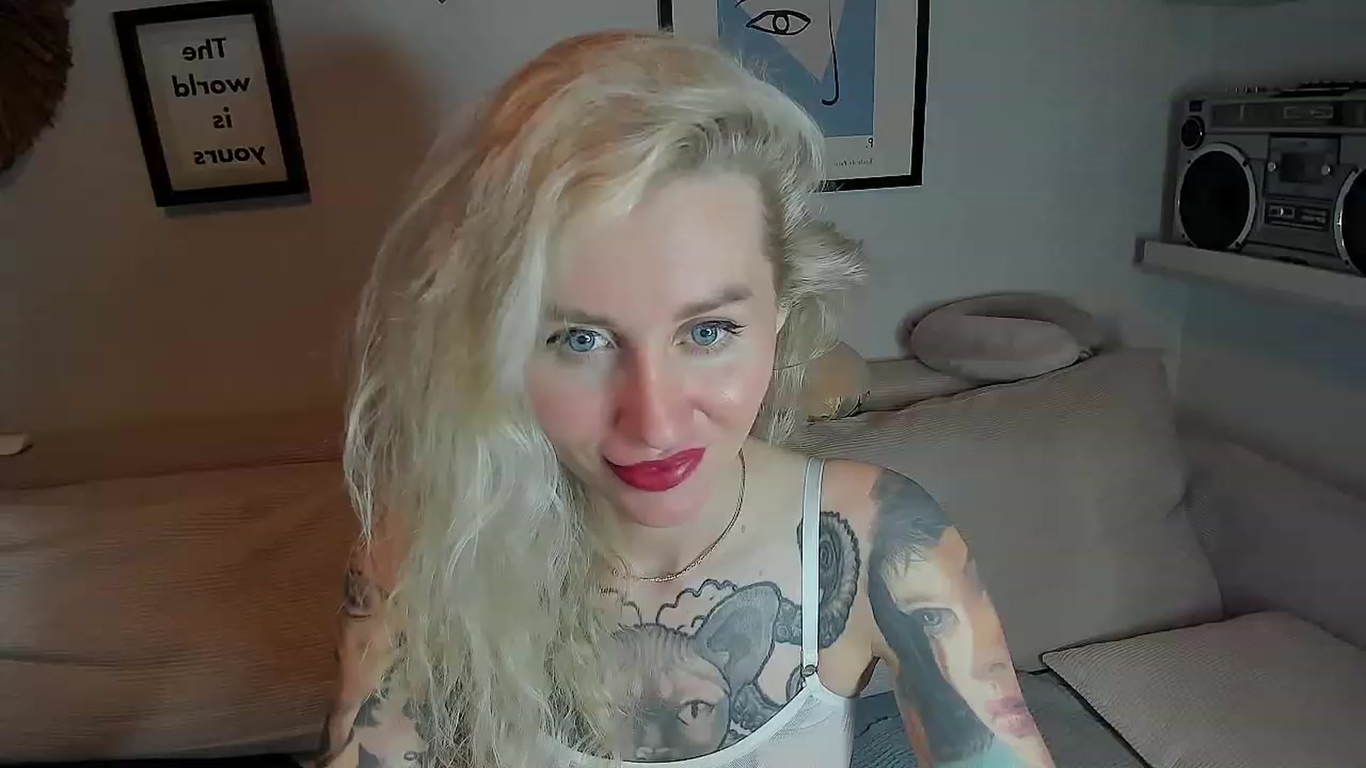 Gallery image thumbnail from Alexa_Smithhh's myfreecams stream on, 08/18/2023, 21:23 image 16 of 20