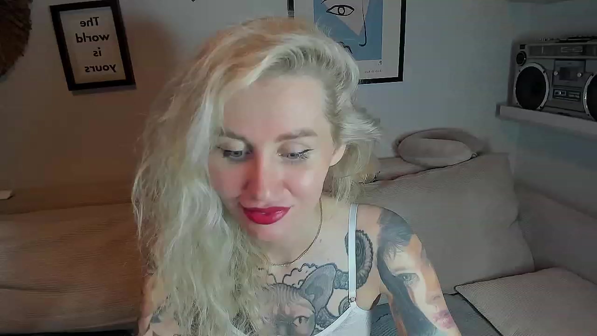 Gallery image thumbnail from Alexa_Smithhh's myfreecams stream on, 08/18/2023, 21:23 image 11 of 20