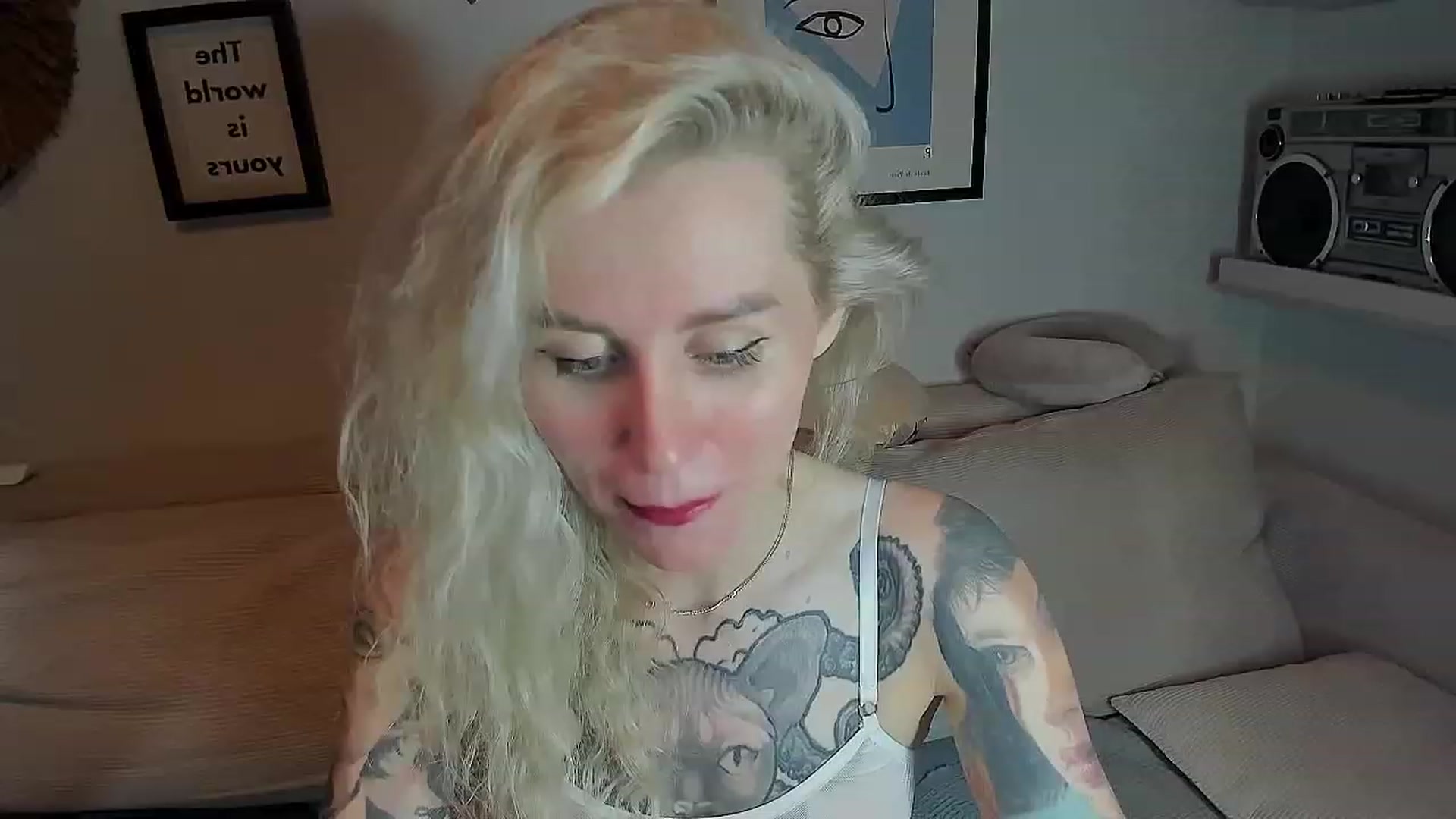 Gallery image thumbnail from Alexa_Smithhh's myfreecams stream on, 08/18/2023, 21:23 image 12 of 20