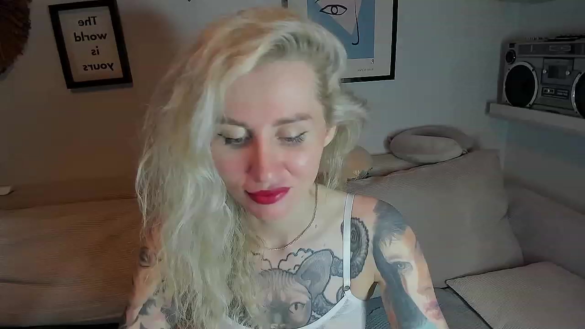 Gallery image thumbnail from Alexa_Smithhh's myfreecams stream on, 08/18/2023, 21:23 image 15 of 20