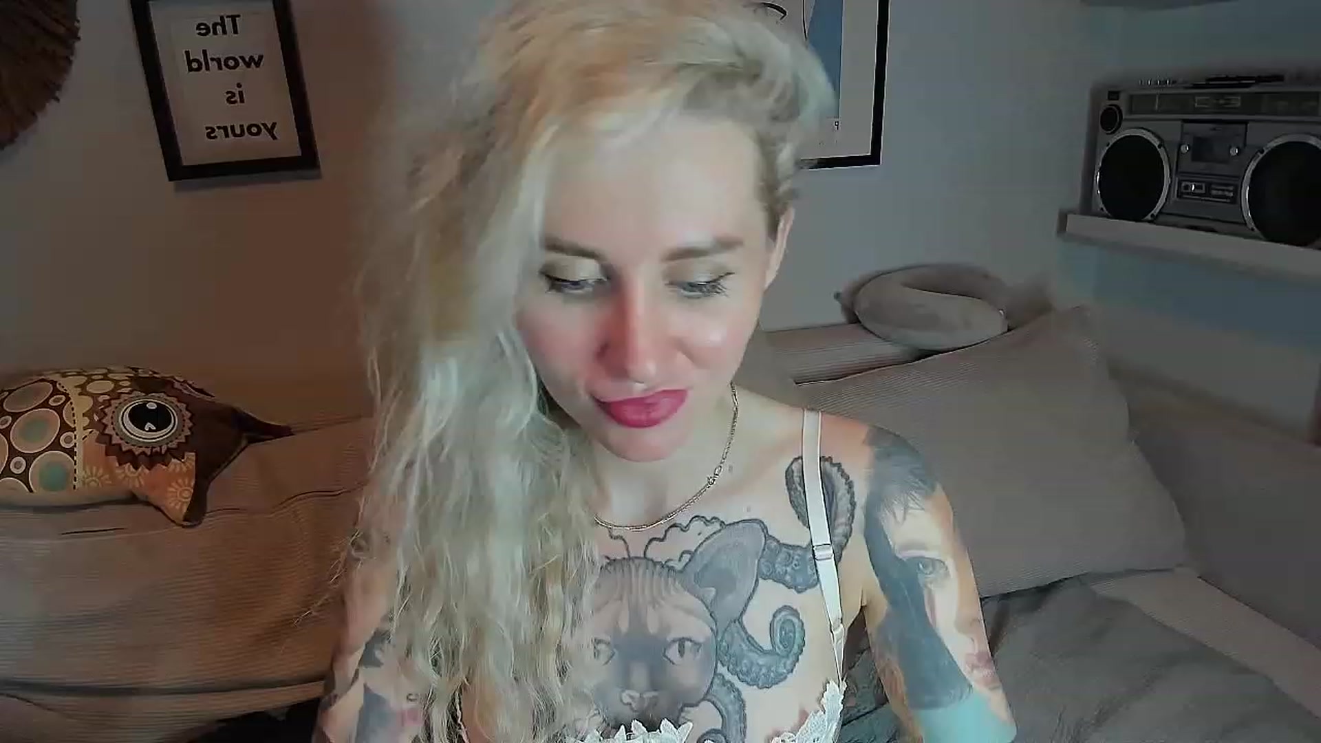Gallery image thumbnail from Alexa_Smithhh's myfreecams stream on, 08/19/2023, 21:14 image 5 of 20