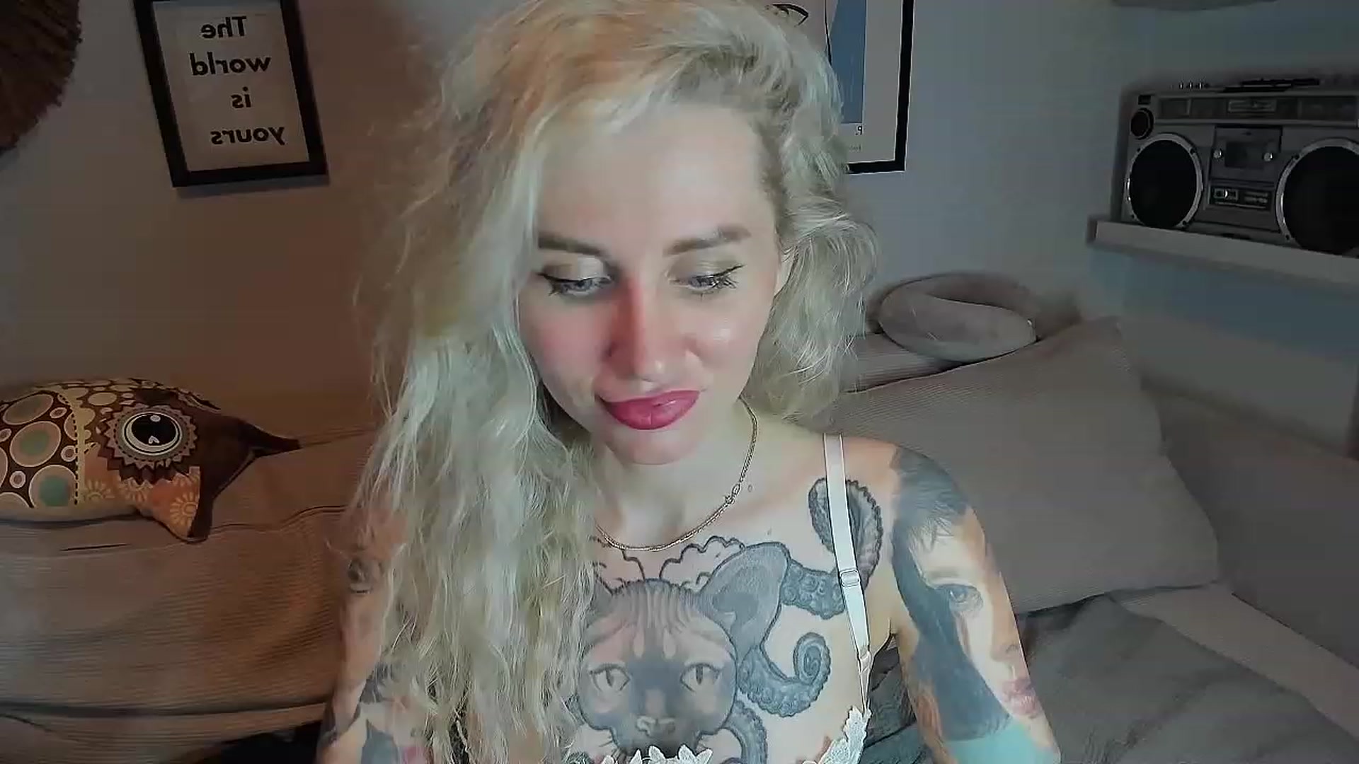Gallery image thumbnail from Alexa_Smithhh's myfreecams stream on, 08/19/2023, 21:14 image 4 of 20