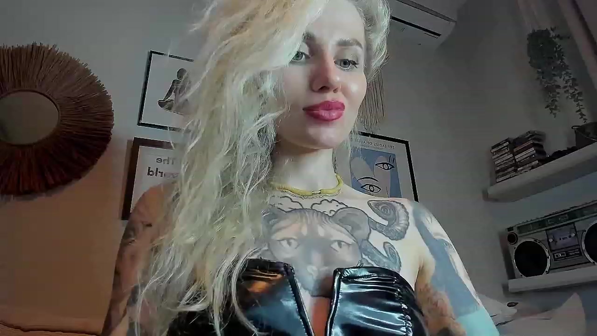 Gallery image thumbnail from Alexa_Smithhh's myfreecams stream on, 08/31/2023, 22:28 image 14 of 20