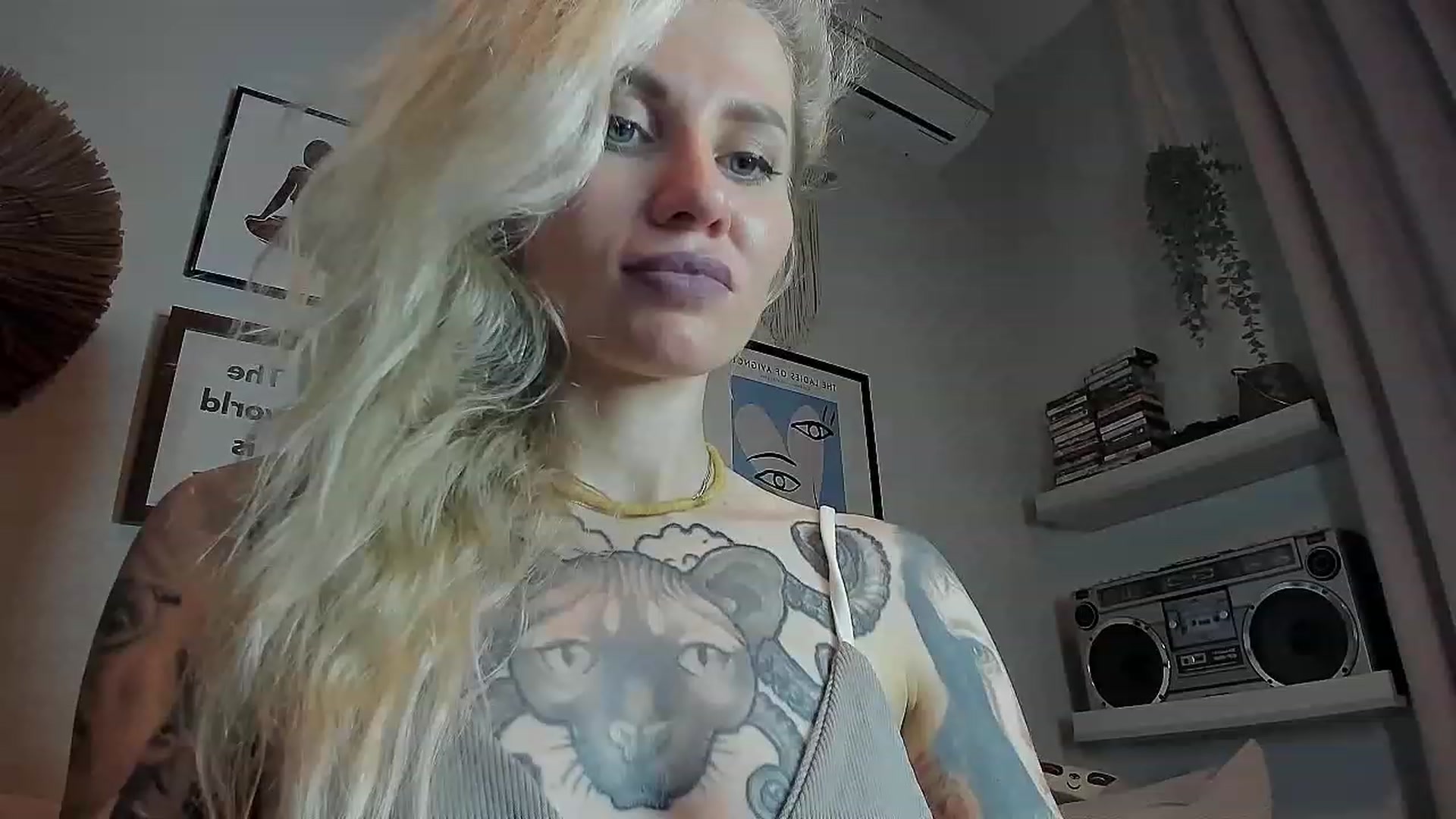 Gallery image thumbnail from Alexa_Smithhh's myfreecams stream on, 09/01/2023, 19:16 image 17 of 20