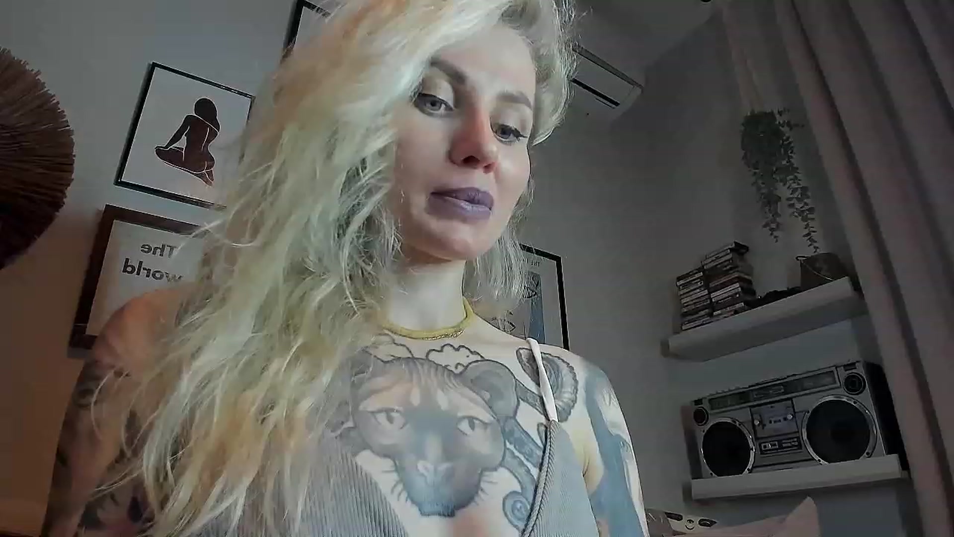 Gallery image thumbnail from Alexa_Smithhh's myfreecams stream on, 09/01/2023, 19:16 image 9 of 20