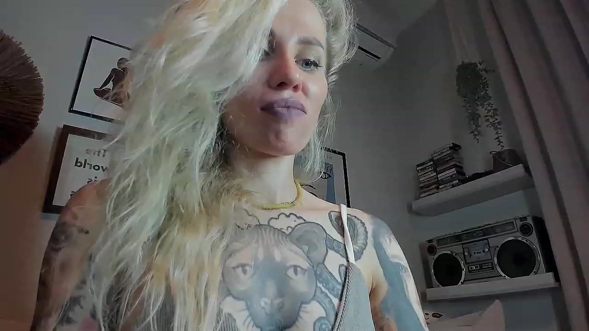 Gallery image thumbnail from Alexa_Smithhh's myfreecams stream on, 09/01/2023, 19:16 image 18 of 20