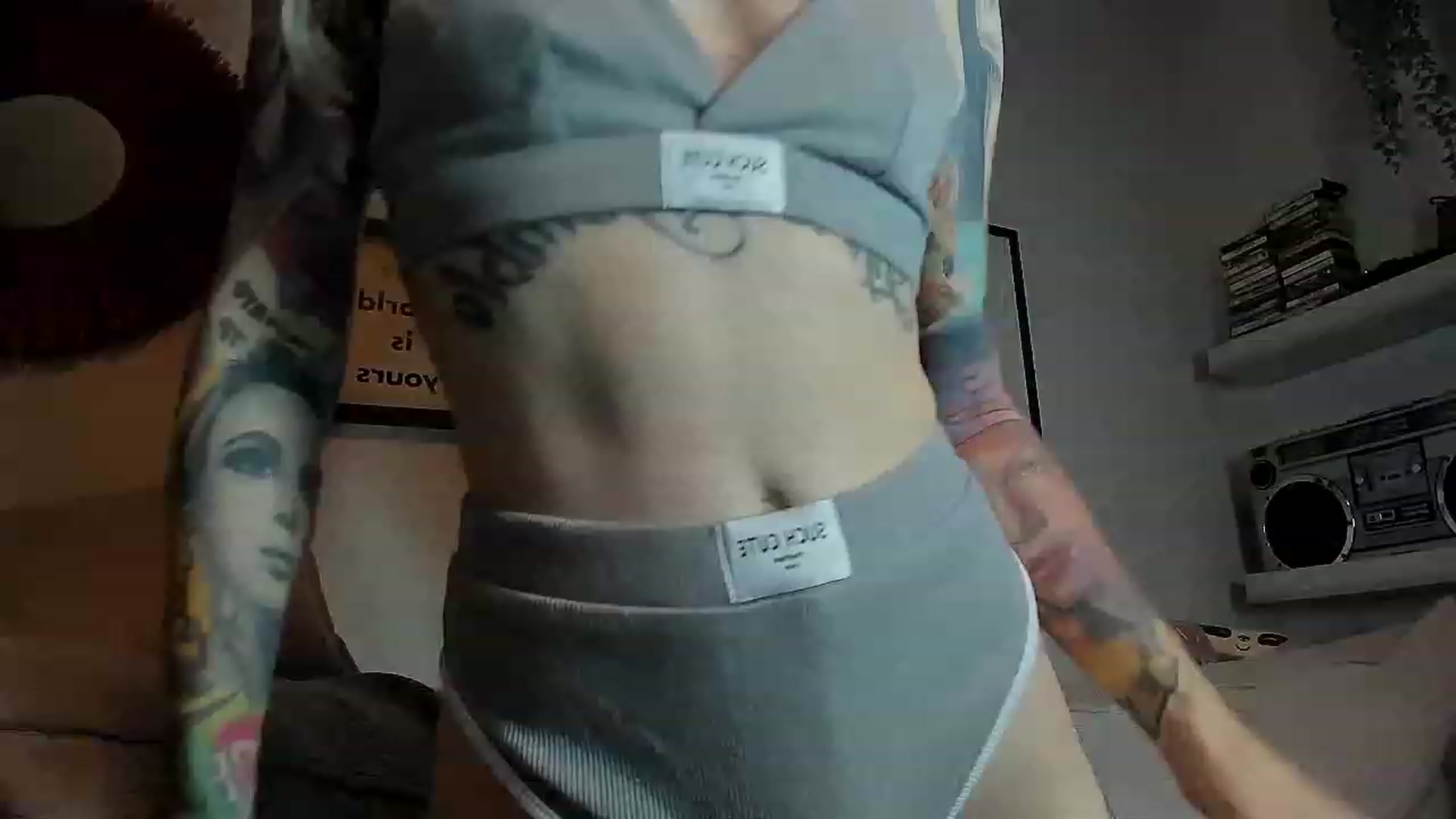 Gallery image thumbnail from Alexa_Smithhh's myfreecams stream on, 09/01/2023, 19:16 image 7 of 20