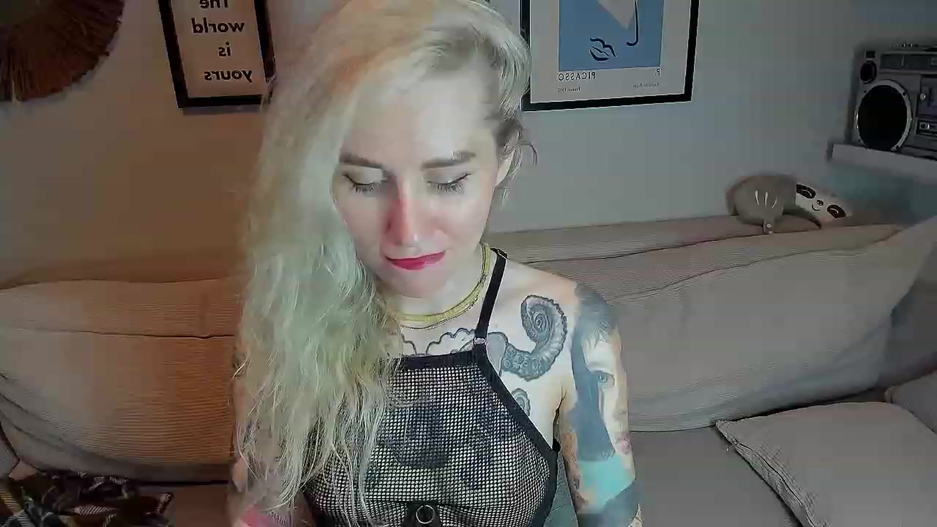 Gallery image thumbnail from Alexa_Smithhh's myfreecams stream on, 09/02/2023, 20:16 image 17 of 20