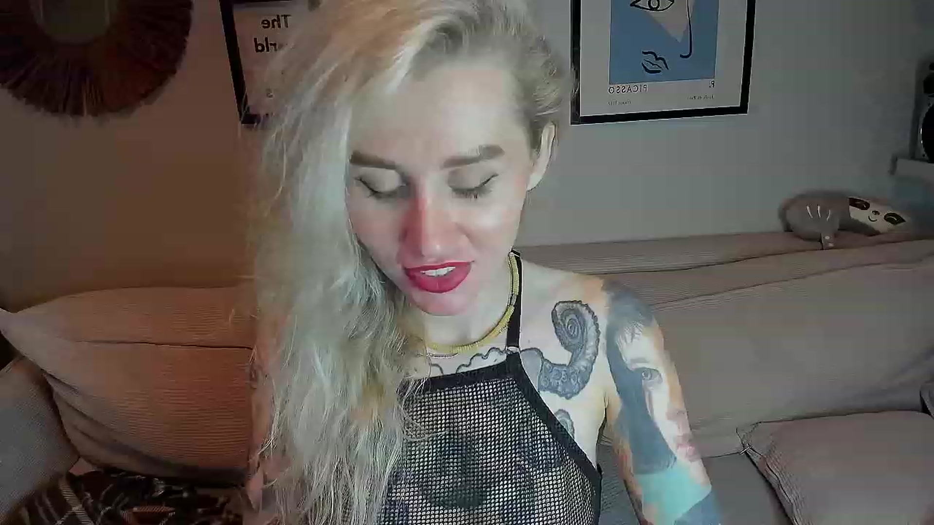 Gallery image thumbnail from Alexa_Smithhh's myfreecams stream on, 09/02/2023, 20:16 image 2 of 20