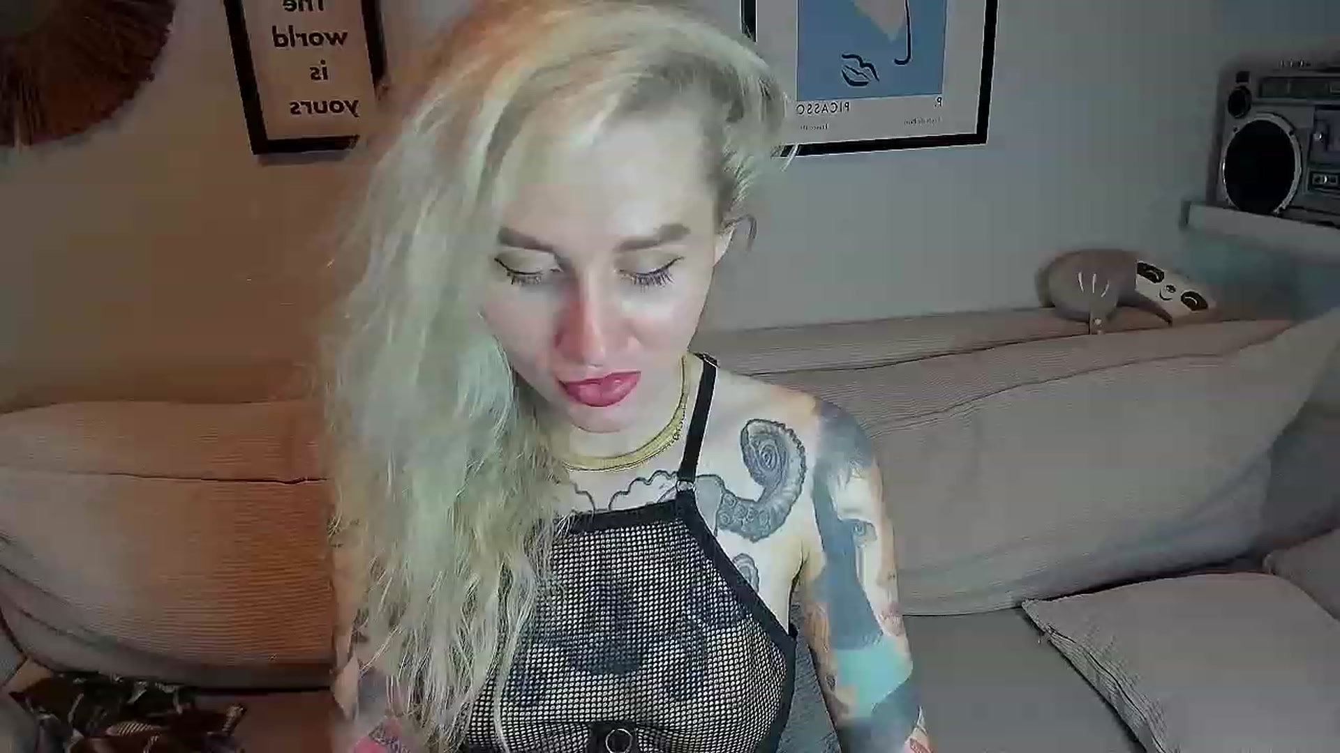 Gallery image thumbnail from Alexa_Smithhh's myfreecams stream on, 09/02/2023, 20:39 image 7 of 20