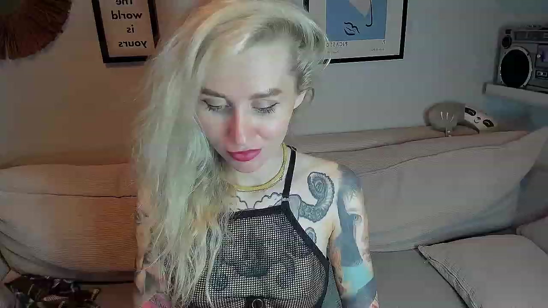 Gallery image thumbnail from Alexa_Smithhh's myfreecams stream on, 09/02/2023, 20:39 image 6 of 20