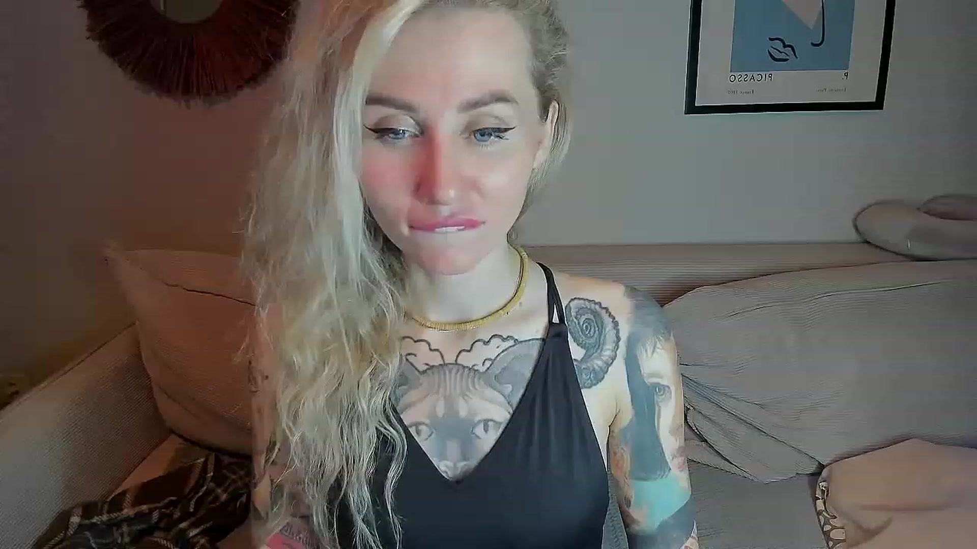 Gallery image thumbnail from Alexa_Smithhh's myfreecams stream on, 09/12/2023, 19:05 image 18 of 20