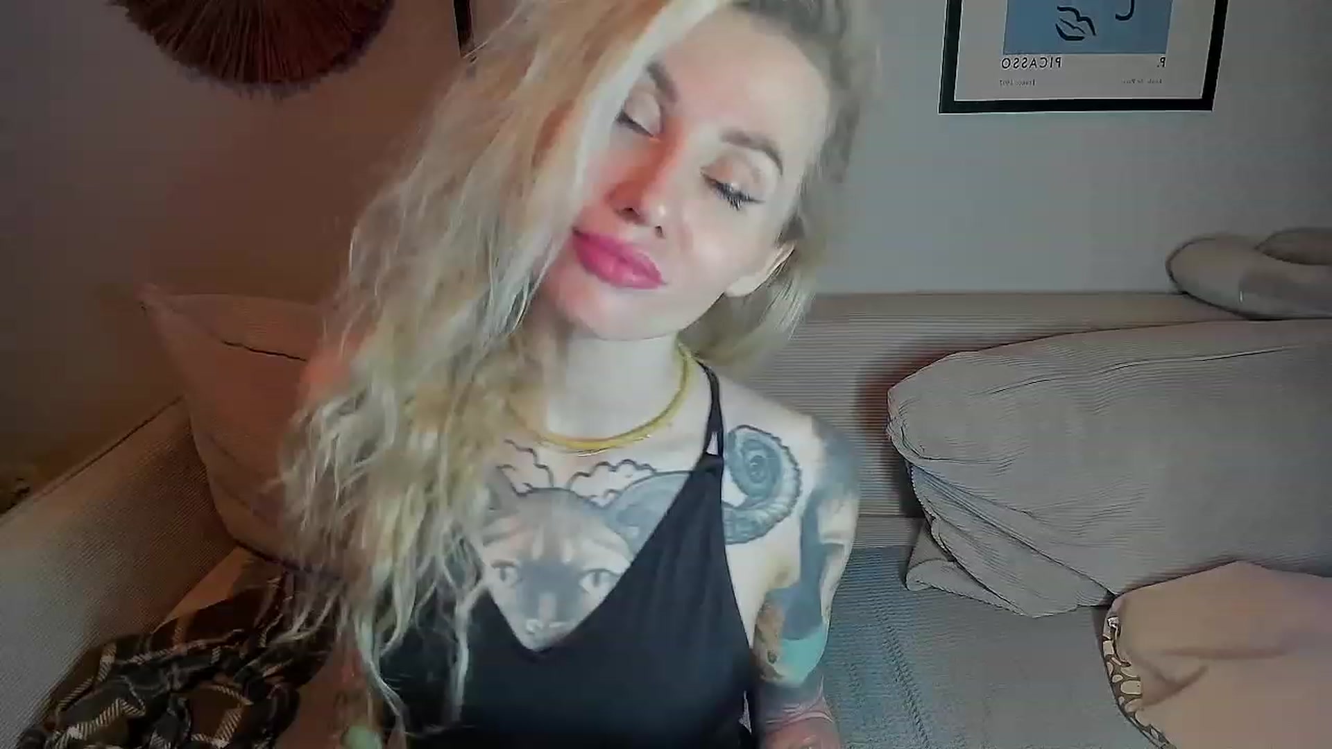 Gallery image thumbnail from Alexa_Smithhh's myfreecams stream on, 09/12/2023, 19:05 image 10 of 20