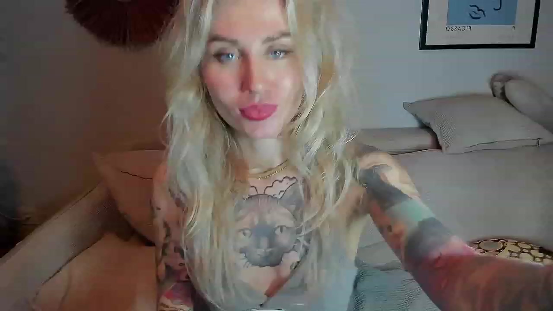Gallery image thumbnail from Alexa_Smithhh's myfreecams stream on, 09/19/2023, 20:21 image 3 of 20