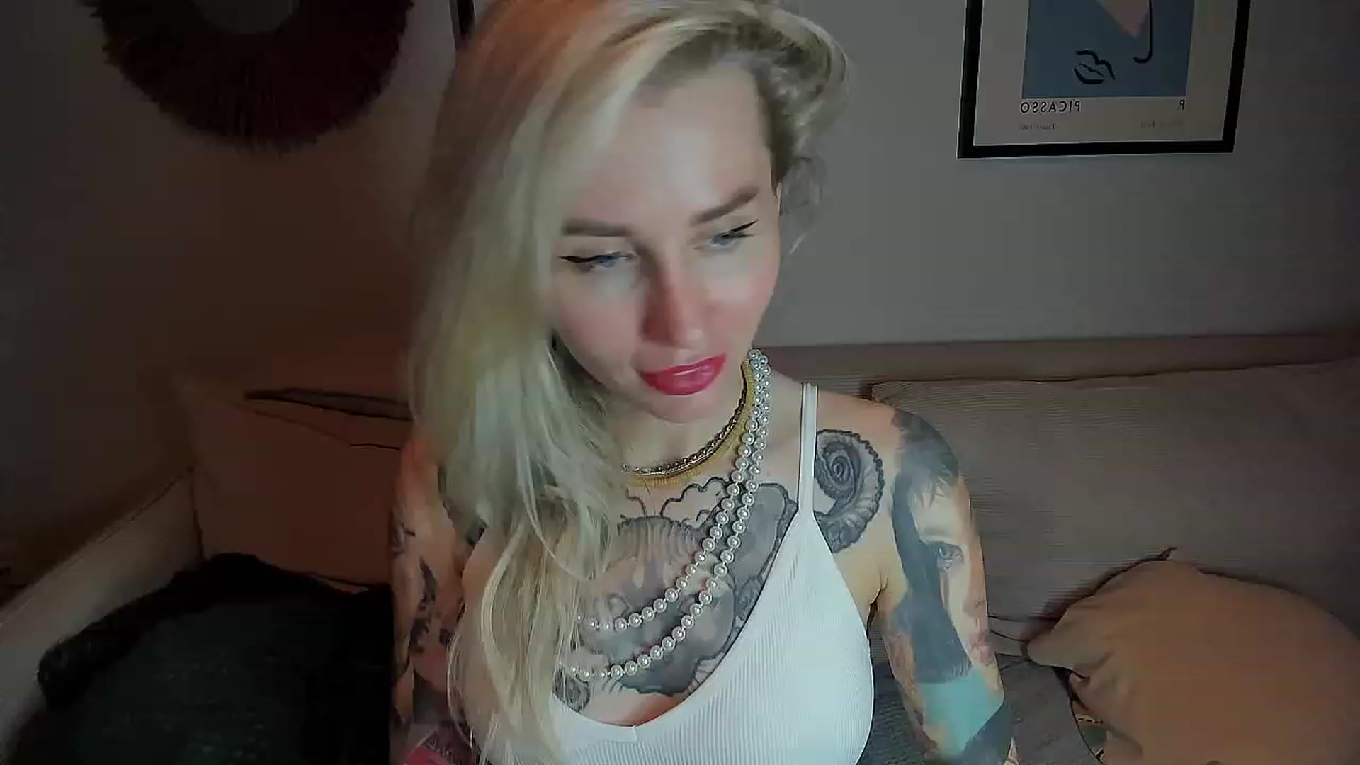 Gallery image thumbnail from Alexa_Smithhh's myfreecams stream on, 09/29/2023, 18:42 image 19 of 20