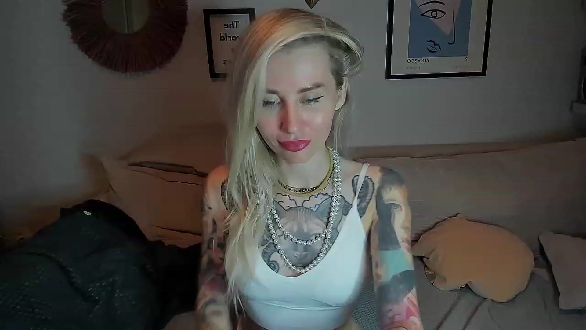 Gallery image thumbnail from Alexa_Smithhh's myfreecams stream on, 09/29/2023, 20:25 image 8 of 20