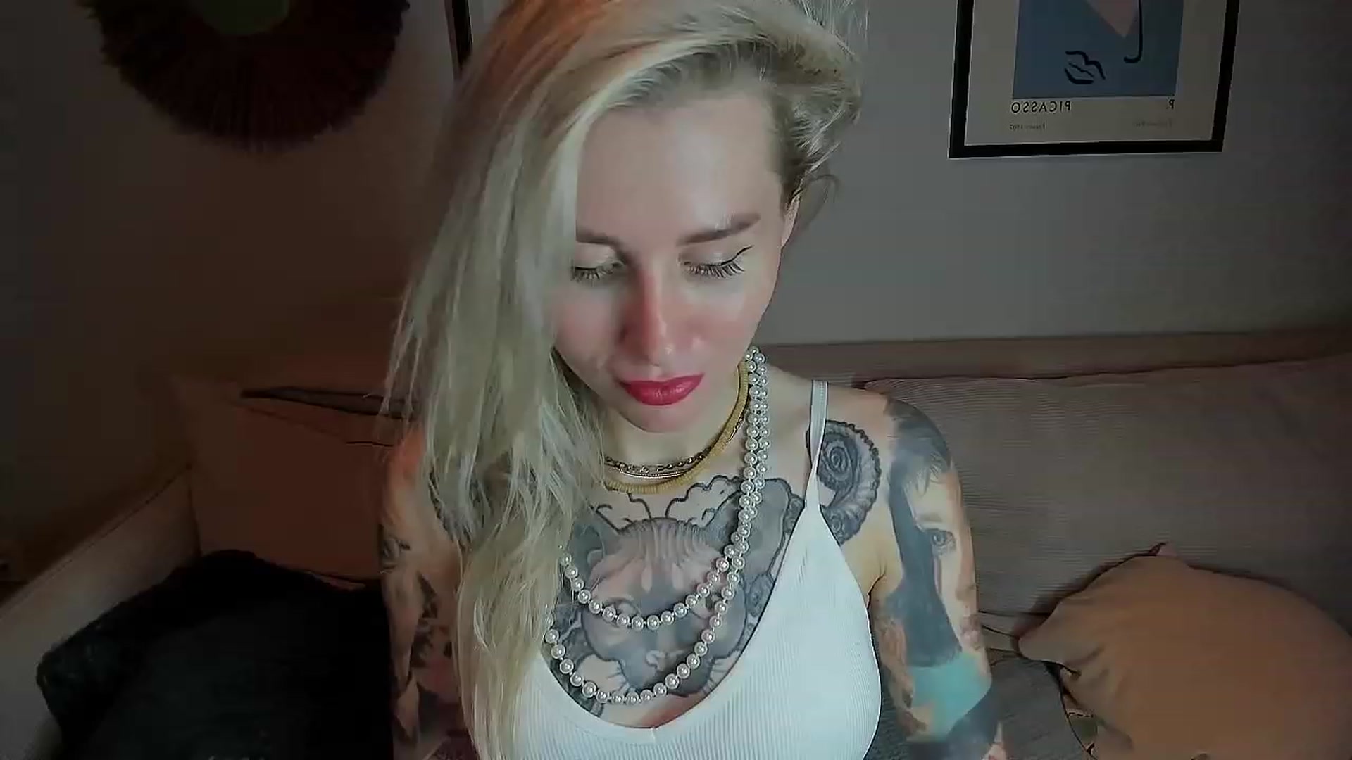 Gallery image thumbnail from Alexa_Smithhh's myfreecams stream on, 09/29/2023, 20:25 image 2 of 20