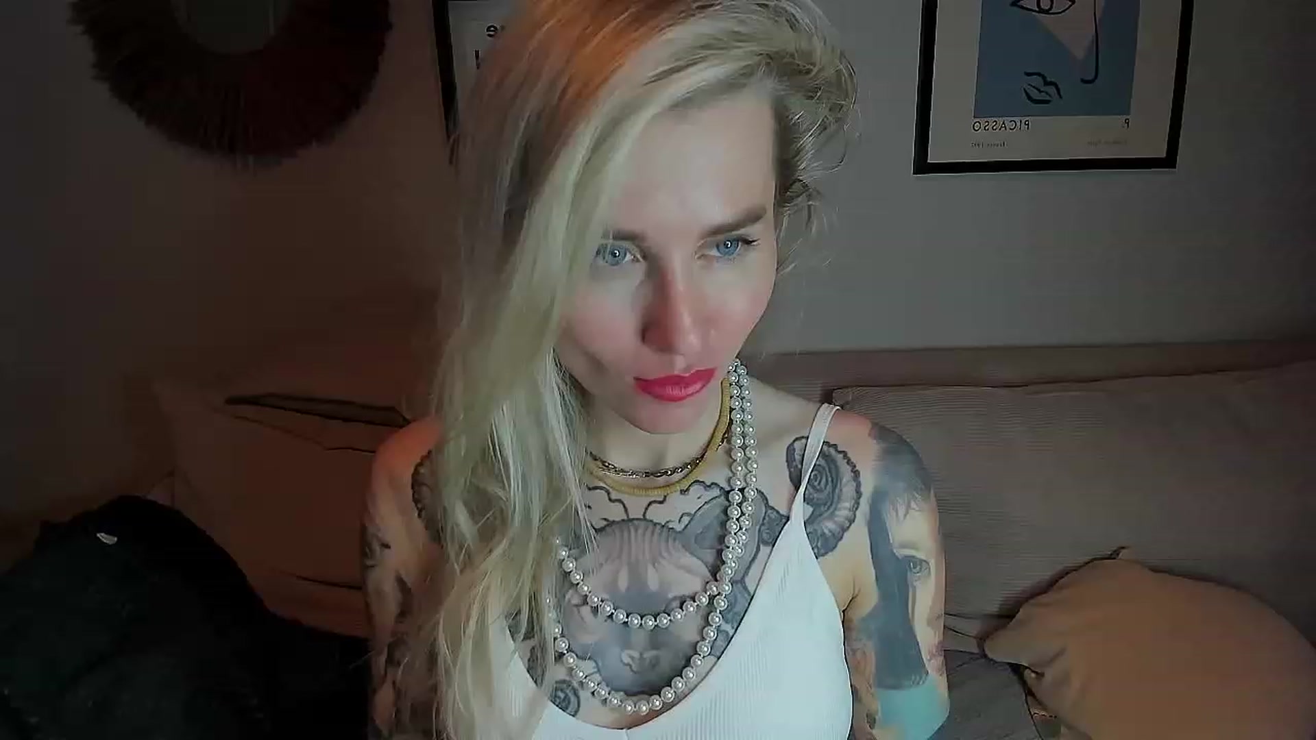 Gallery image thumbnail from Alexa_Smithhh's myfreecams stream on, 09/29/2023, 20:25 image 5 of 20
