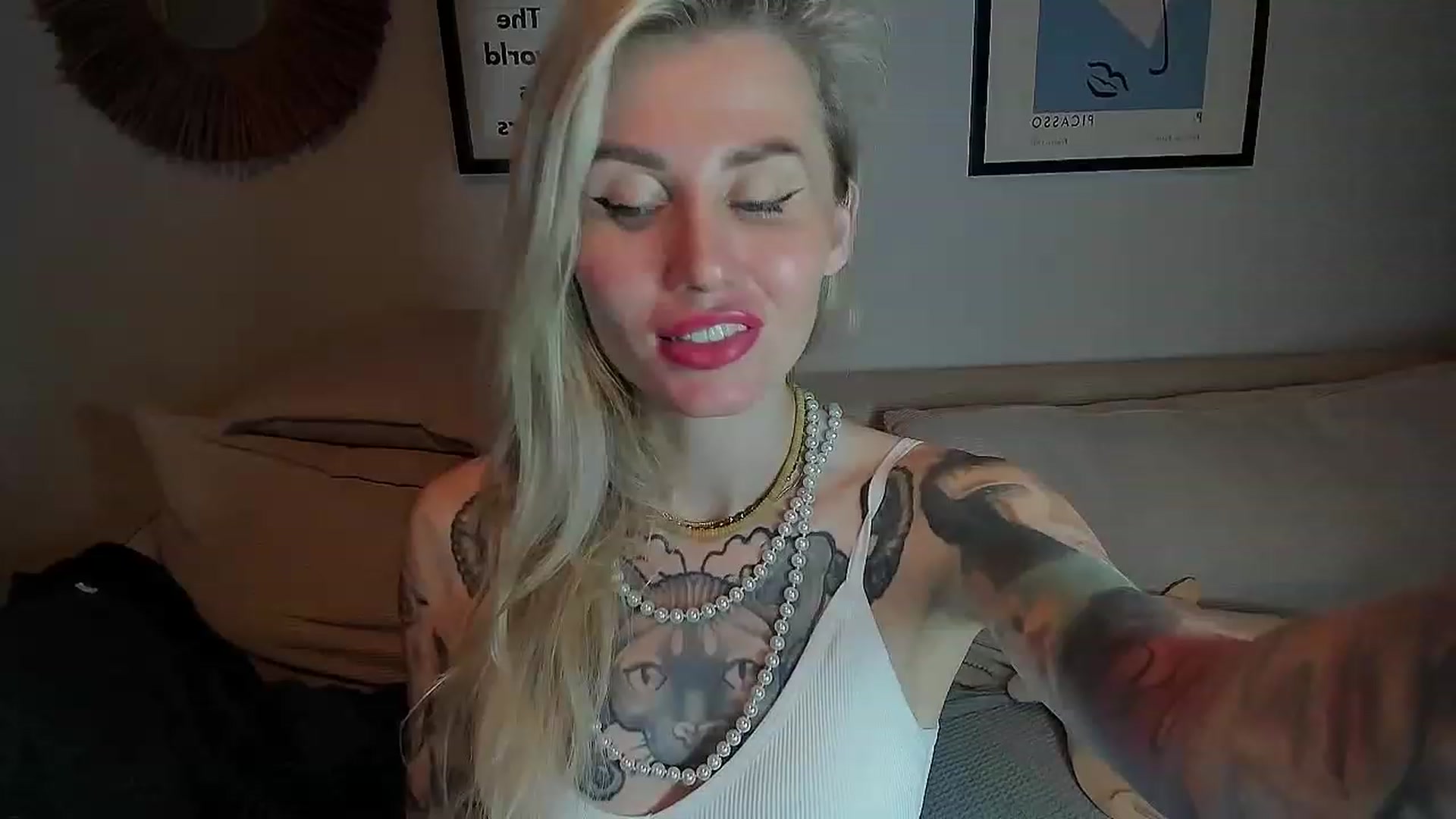 Gallery image thumbnail from Alexa_Smithhh's myfreecams stream on, 09/29/2023, 20:25 image 14 of 20