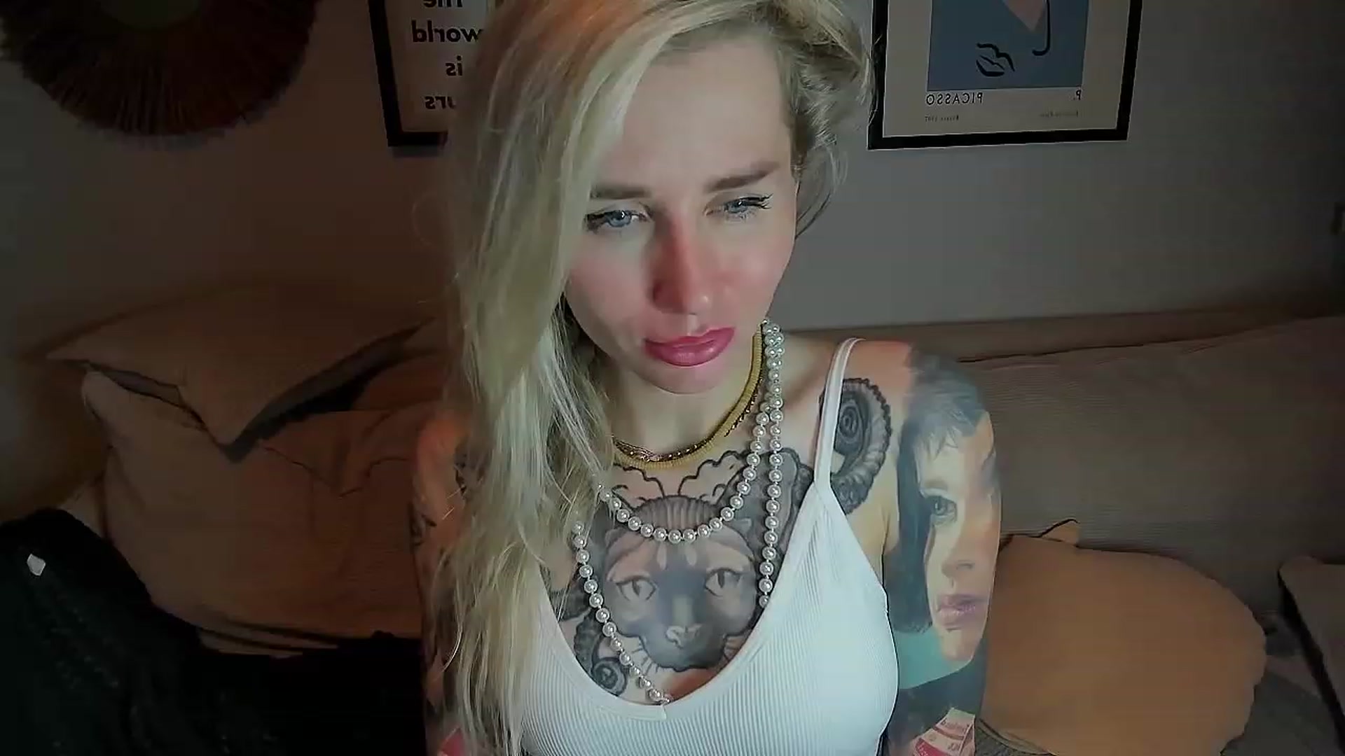 Gallery image thumbnail from Alexa_Smithhh's myfreecams stream on, 09/29/2023, 21:12 image 3 of 20