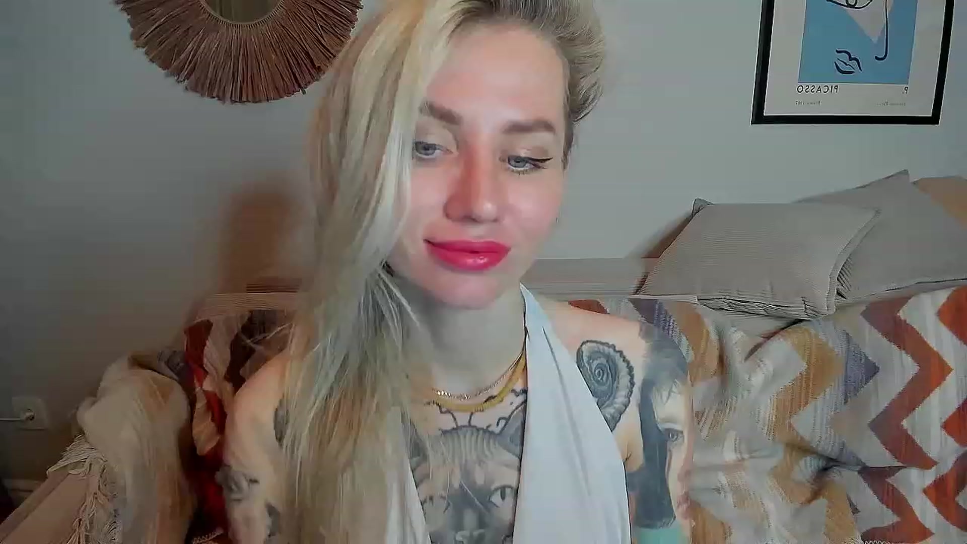 Gallery image thumbnail from Alexa_Smithhh's myfreecams stream on, 10/15/2023, 18:45 image 16 of 20