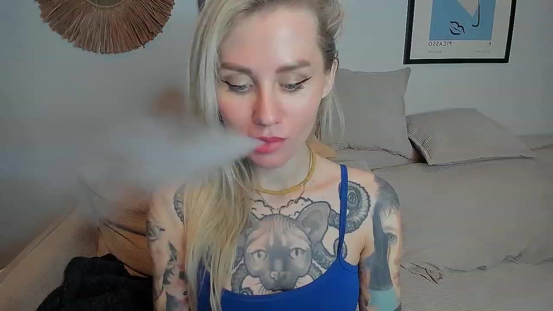 Gallery image thumbnail from Alexa_Smithhh's myfreecams stream on, 10/17/2023, 20:20 image 1 of 20