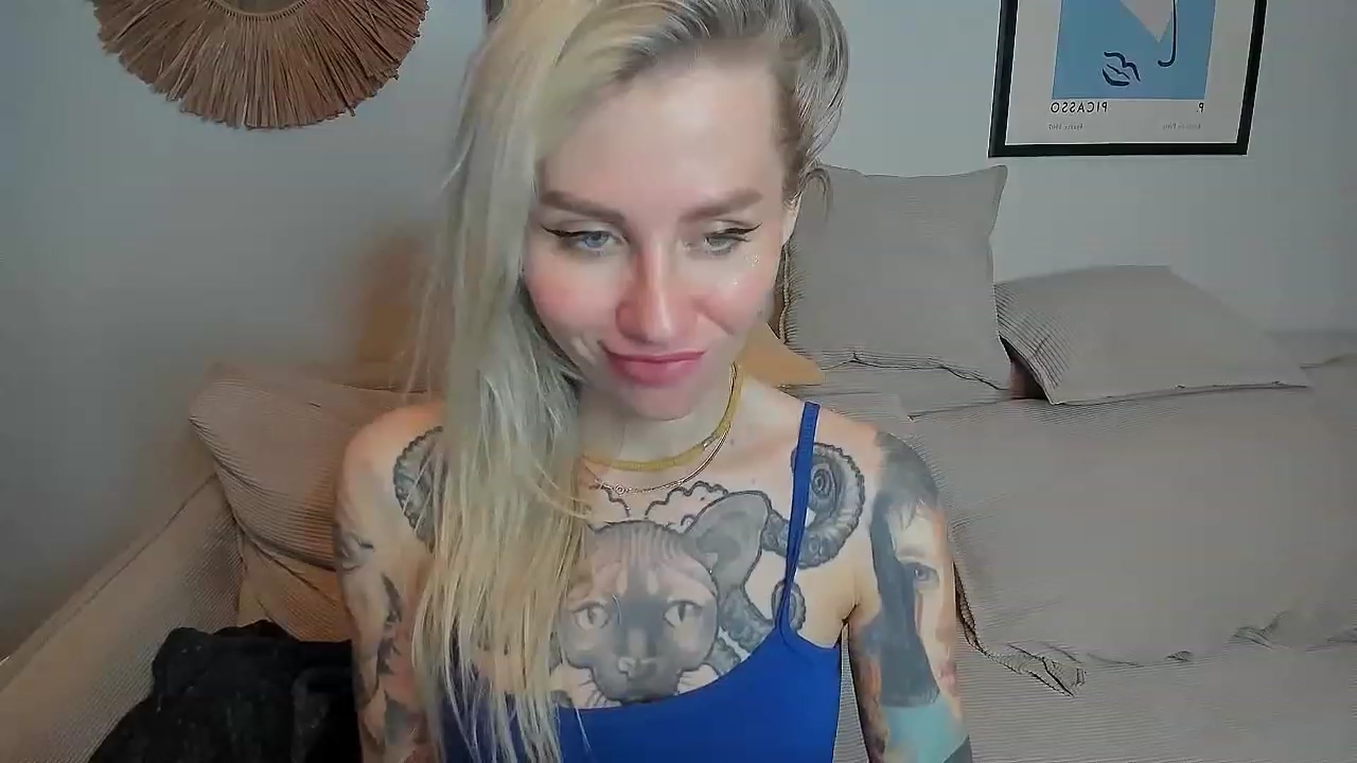 Gallery image thumbnail from Alexa_Smithhh's myfreecams stream on, 10/17/2023, 20:20 image 16 of 20