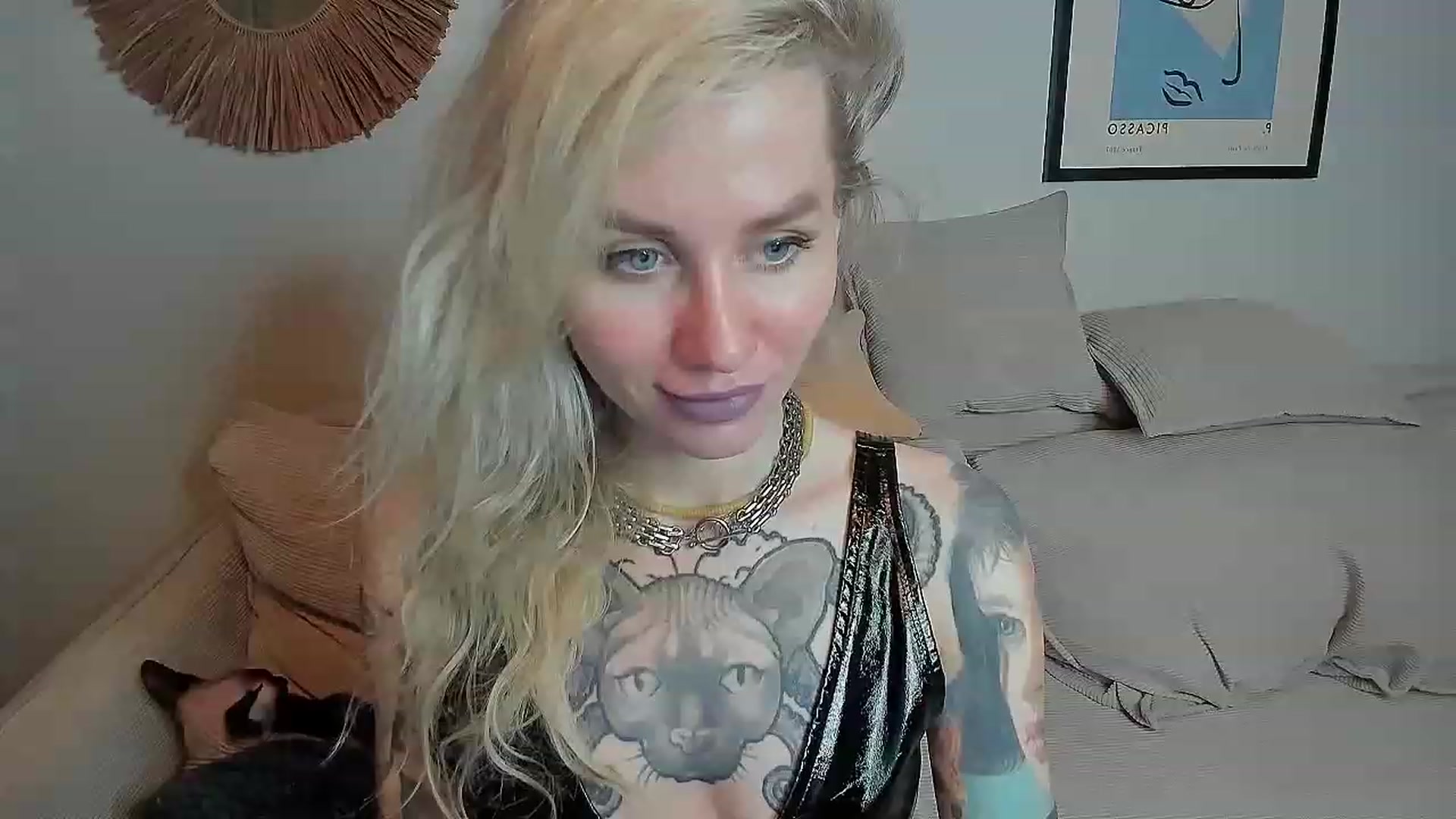 Gallery image thumbnail from Alexa_Smithhh's myfreecams stream on, 10/19/2023, 18:56 image 9 of 20