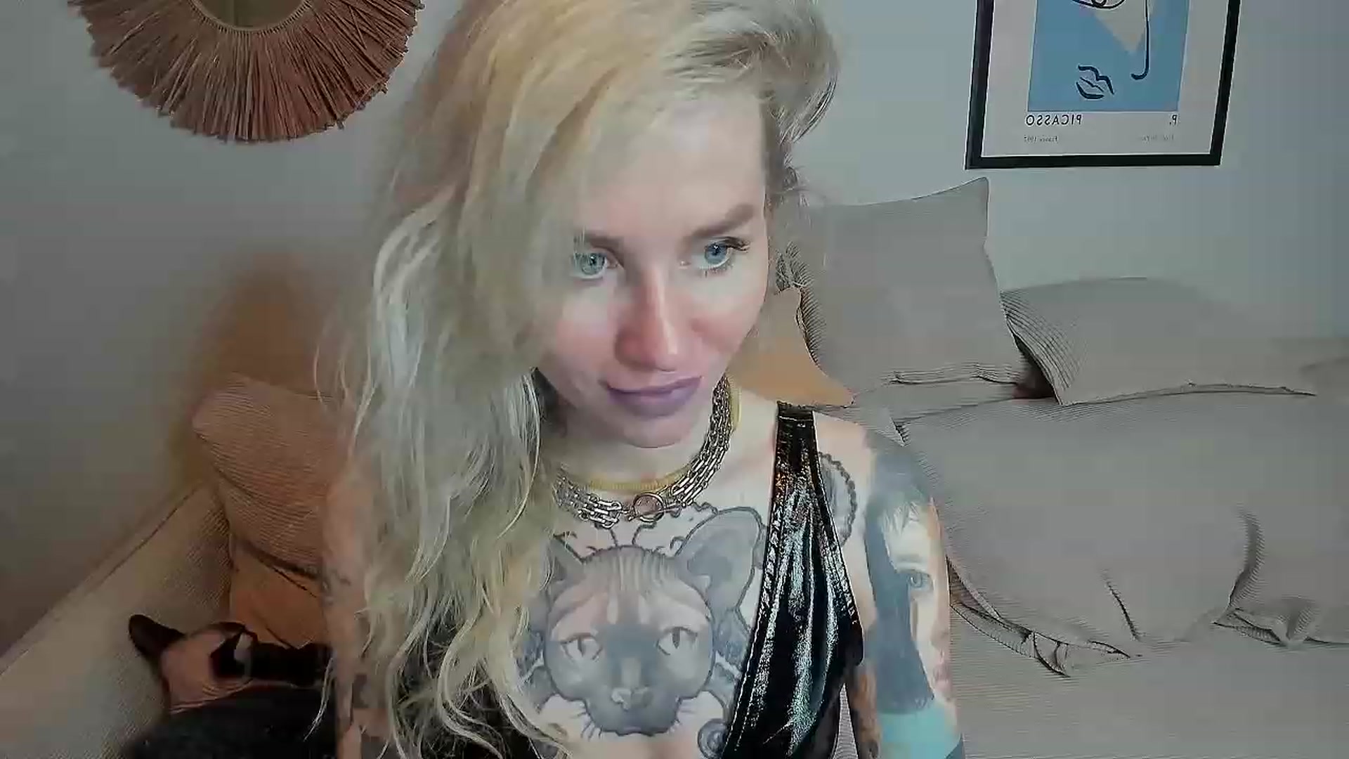 Gallery image thumbnail from Alexa_Smithhh's myfreecams stream on, 10/19/2023, 18:56 image 10 of 20