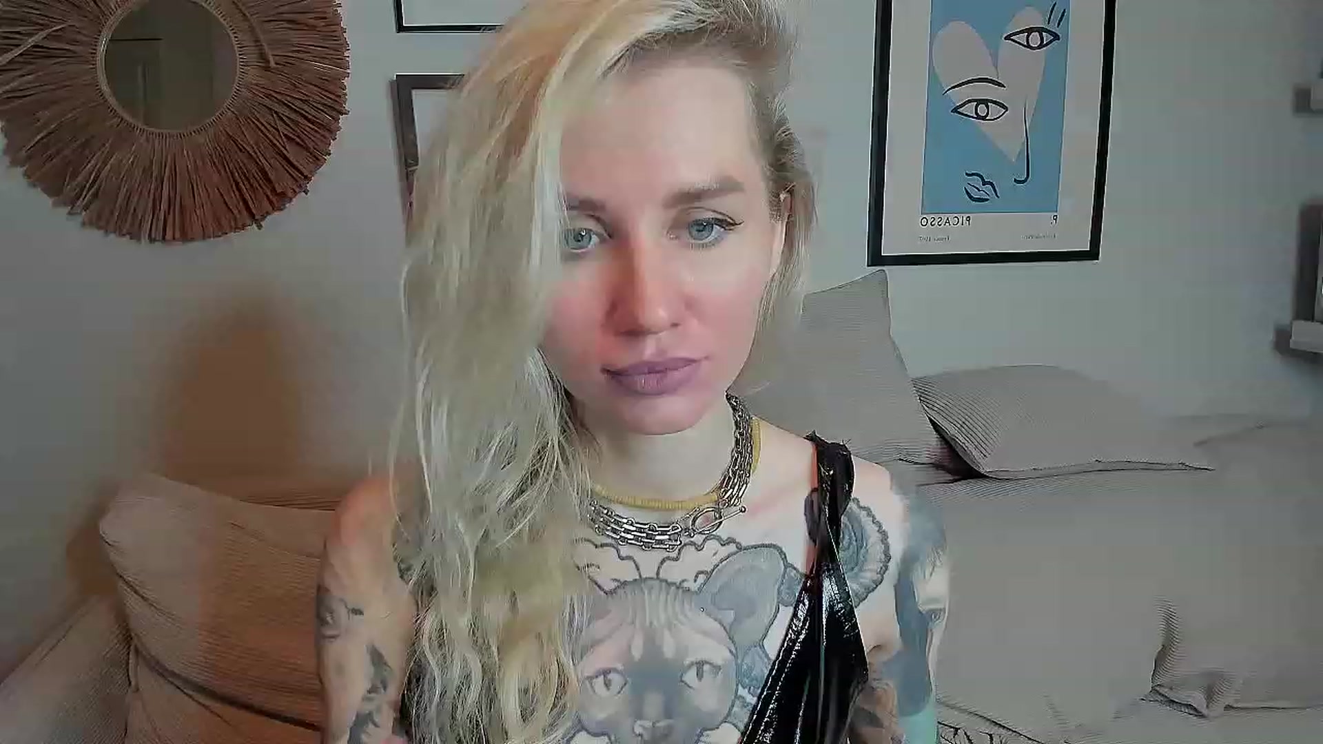 Gallery image thumbnail from Alexa_Smithhh's myfreecams stream on, 10/19/2023, 22:17 image 3 of 20