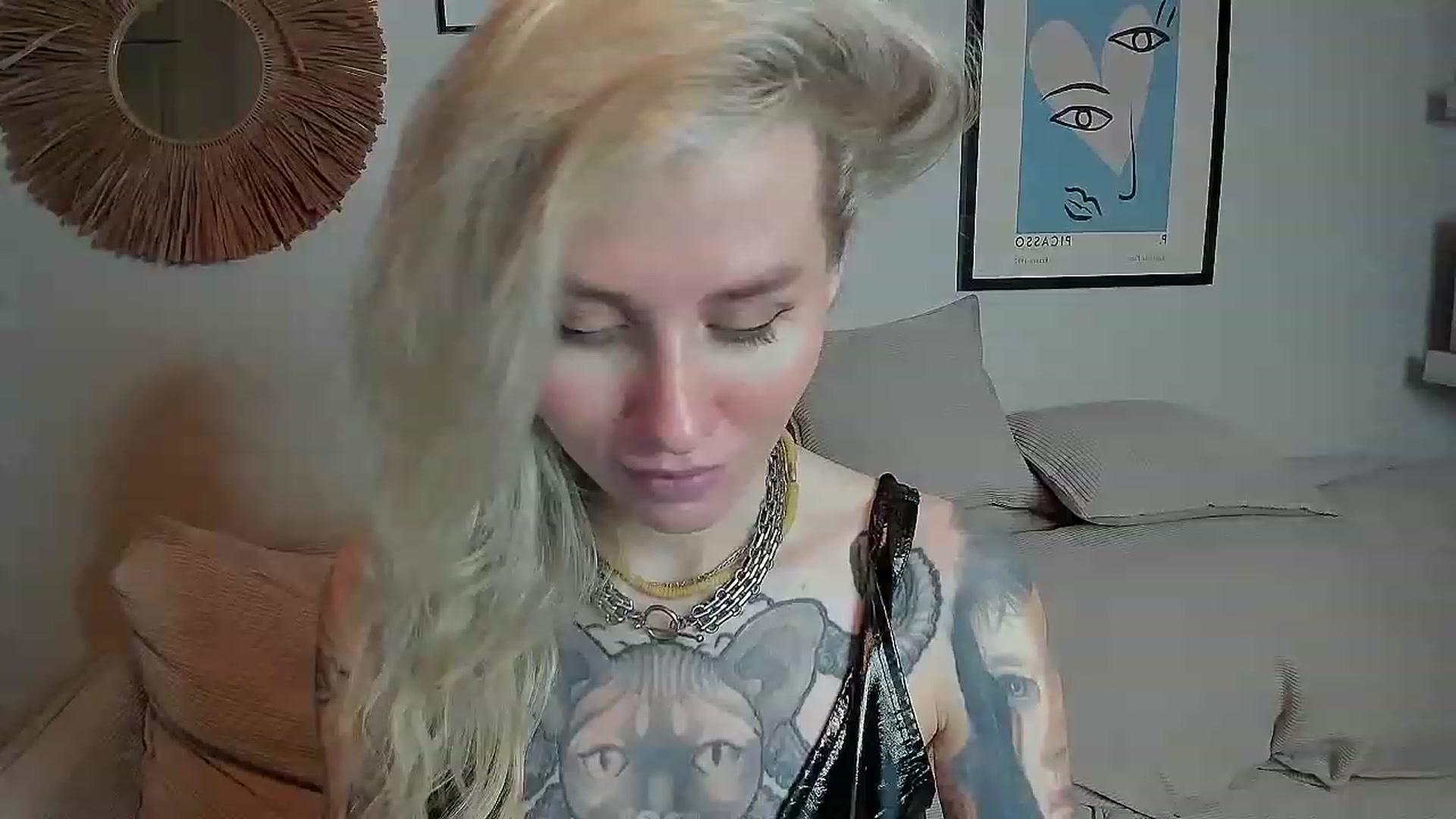 Gallery image thumbnail from Alexa_Smithhh's myfreecams stream on, 10/19/2023, 22:17 image 11 of 20