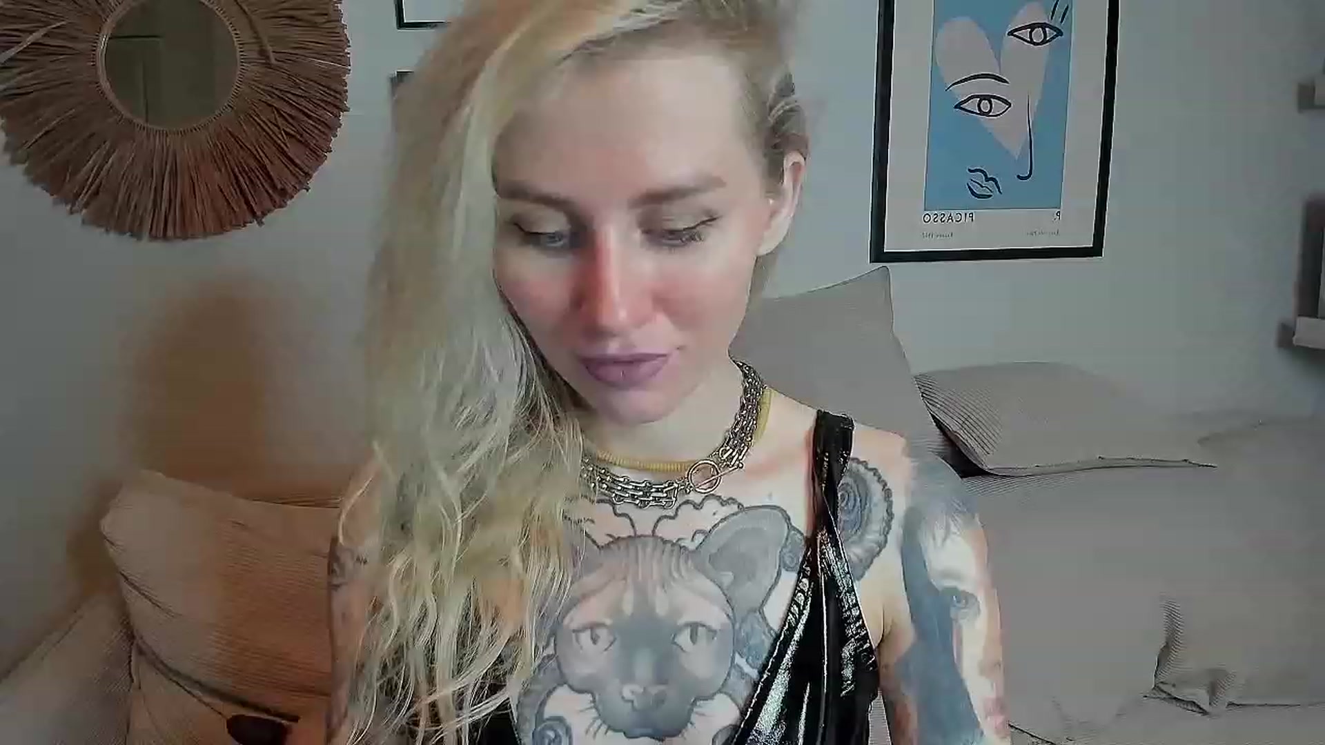Gallery image thumbnail from Alexa_Smithhh's myfreecams stream on, 10/19/2023, 22:17 image 2 of 20
