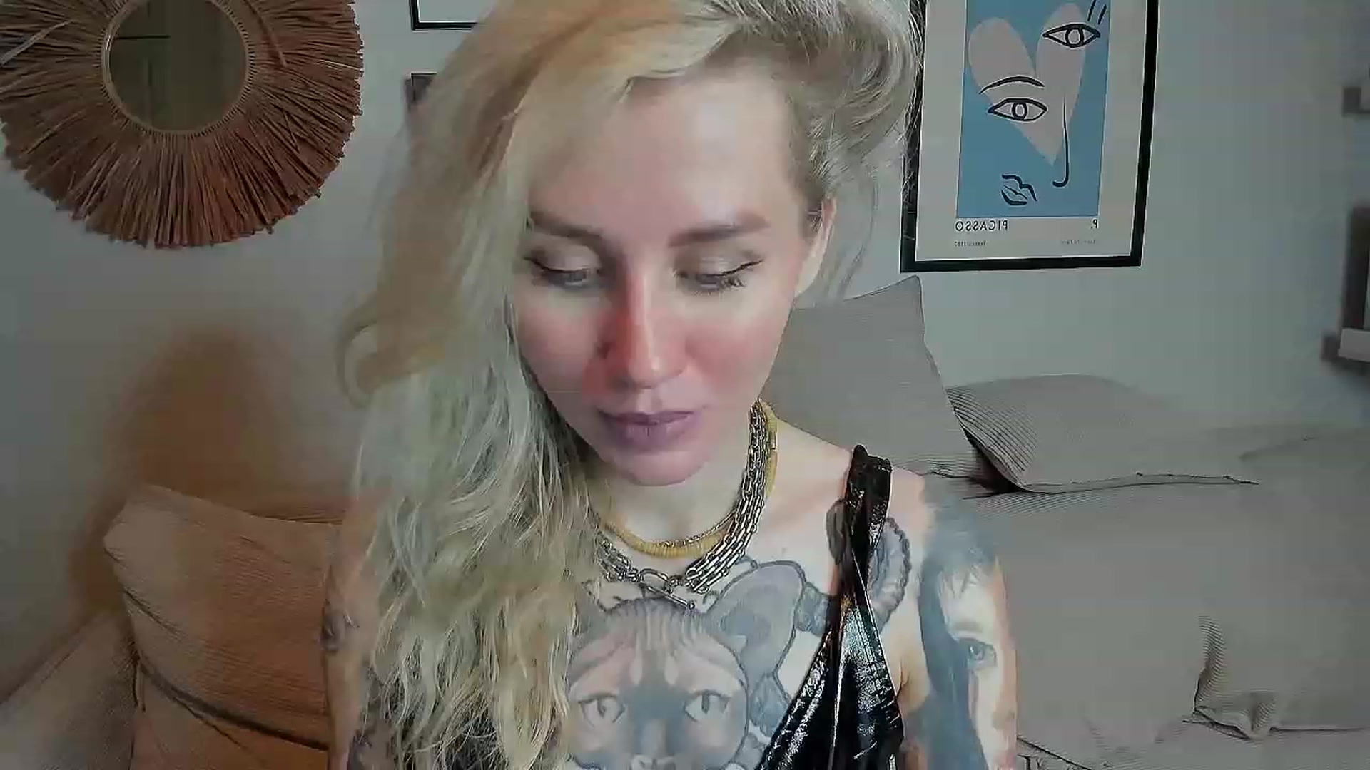Gallery image thumbnail from Alexa_Smithhh's myfreecams stream on, 10/19/2023, 22:17 image 9 of 20
