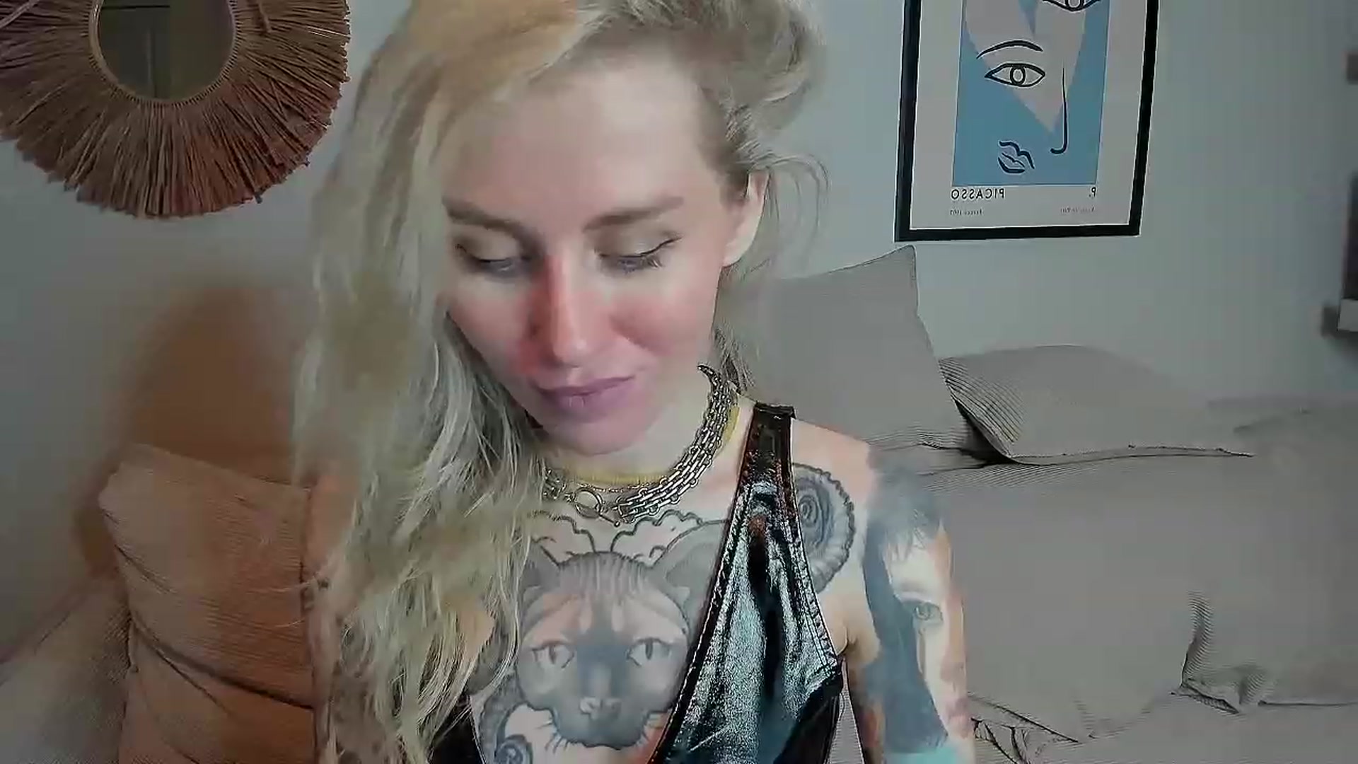 Gallery image thumbnail from Alexa_Smithhh's myfreecams stream on, 10/19/2023, 22:17 image 14 of 20