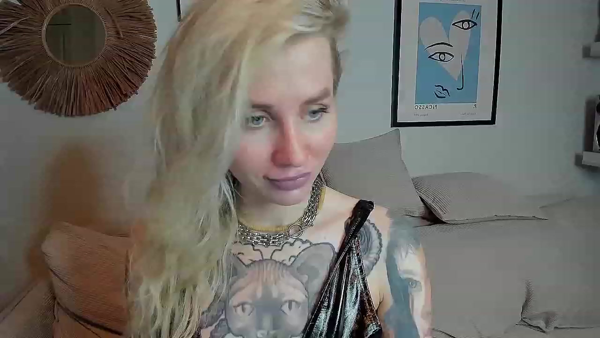 Gallery image thumbnail from Alexa_Smithhh's myfreecams stream on, 10/19/2023, 22:17 image 1 of 20