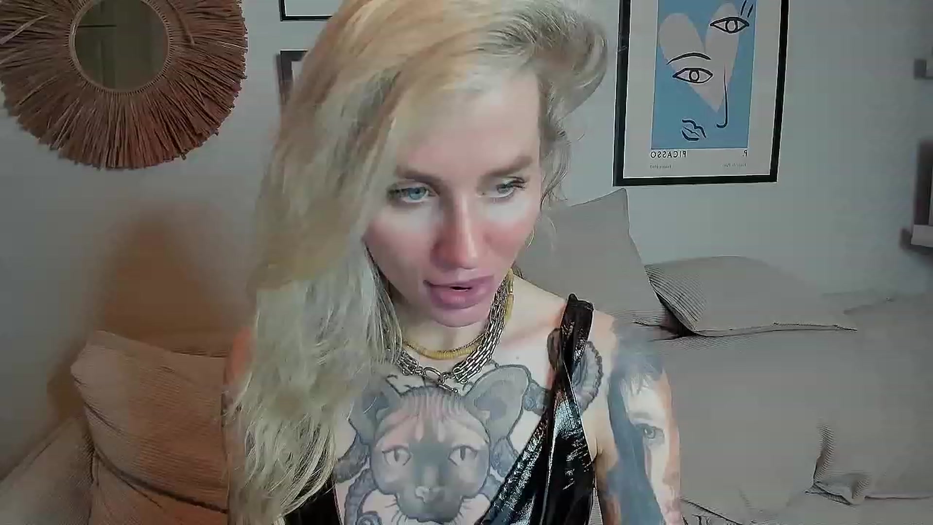 Gallery image thumbnail from Alexa_Smithhh's myfreecams stream on, 10/19/2023, 22:17 image 8 of 20