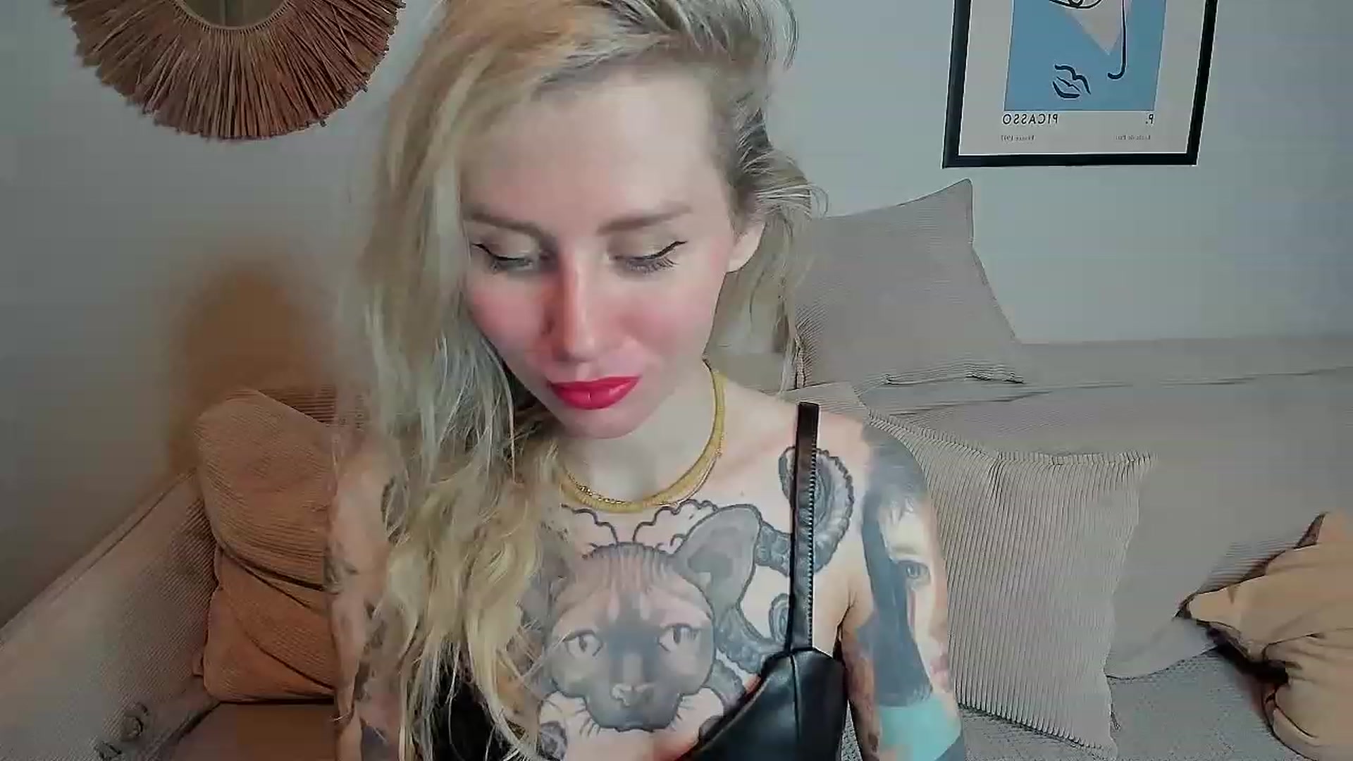 Gallery image thumbnail from Alexa_Smithhh's myfreecams stream on, 10/20/2023, 19:35 image 15 of 20