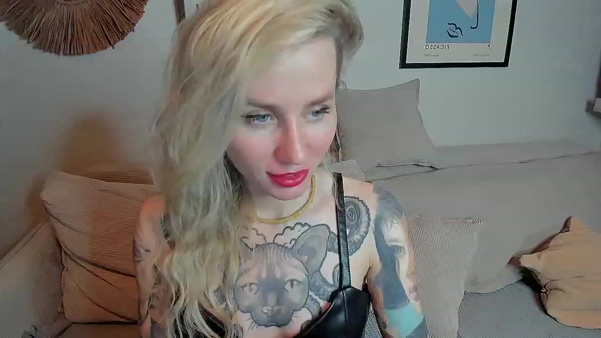 Gallery image thumbnail from Alexa_Smithhh's myfreecams stream on, 10/20/2023, 20:06 image 1 of 20