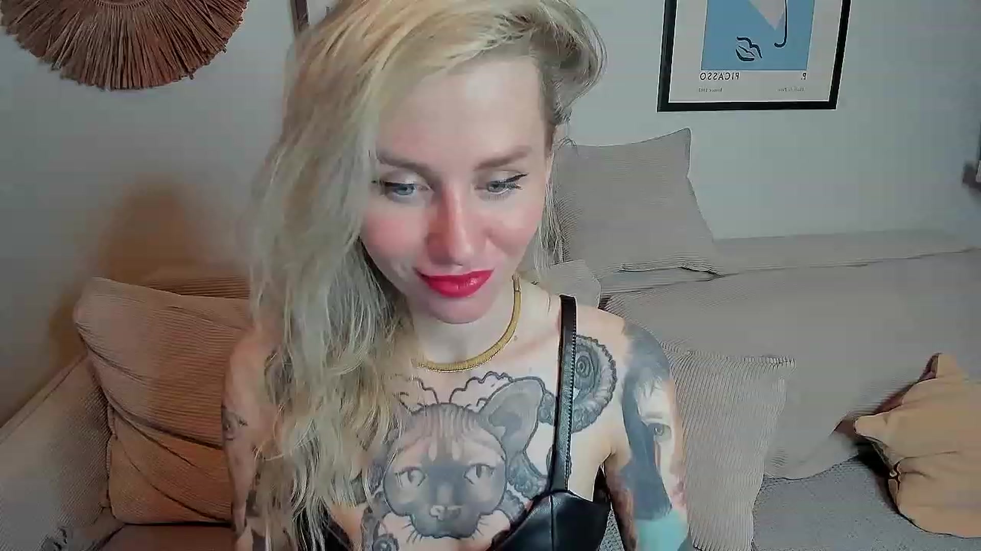 Gallery image thumbnail from Alexa_Smithhh's myfreecams stream on, 10/20/2023, 20:06 image 20 of 20