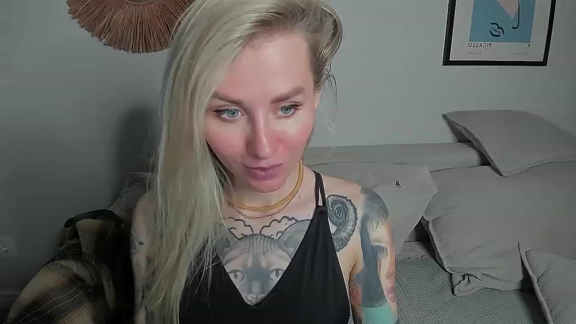 Gallery image thumbnail from Alexa_Smithhh's myfreecams stream on, 10/23/2023, 20:28 image 18 of 20