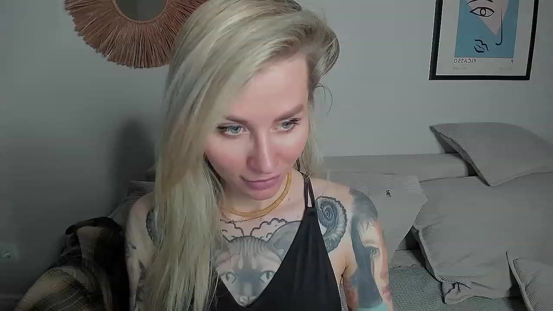 Gallery image thumbnail from Alexa_Smithhh's myfreecams stream on, 10/23/2023, 20:28 image 10 of 20