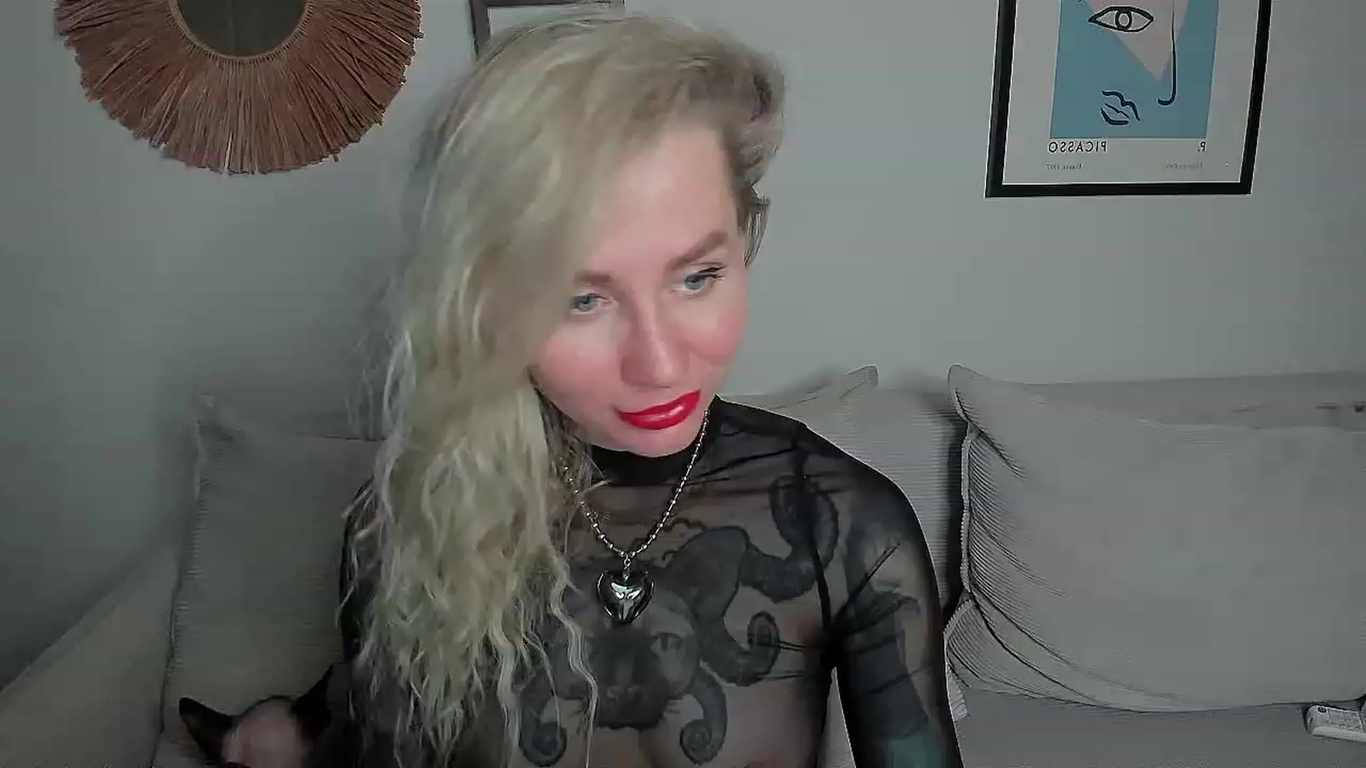 Gallery image thumbnail from Alexa_Smithhh's myfreecams stream on, 10/26/2023, 19:04 image 5 of 20