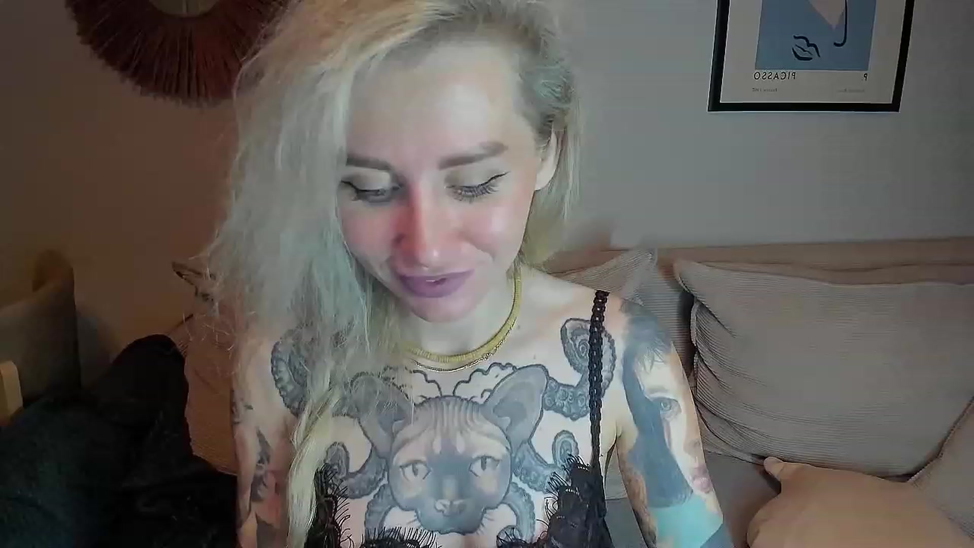 Gallery image thumbnail from Alexa_Smithhh's myfreecams stream on, 10/29/2023, 20:02 image 4 of 20